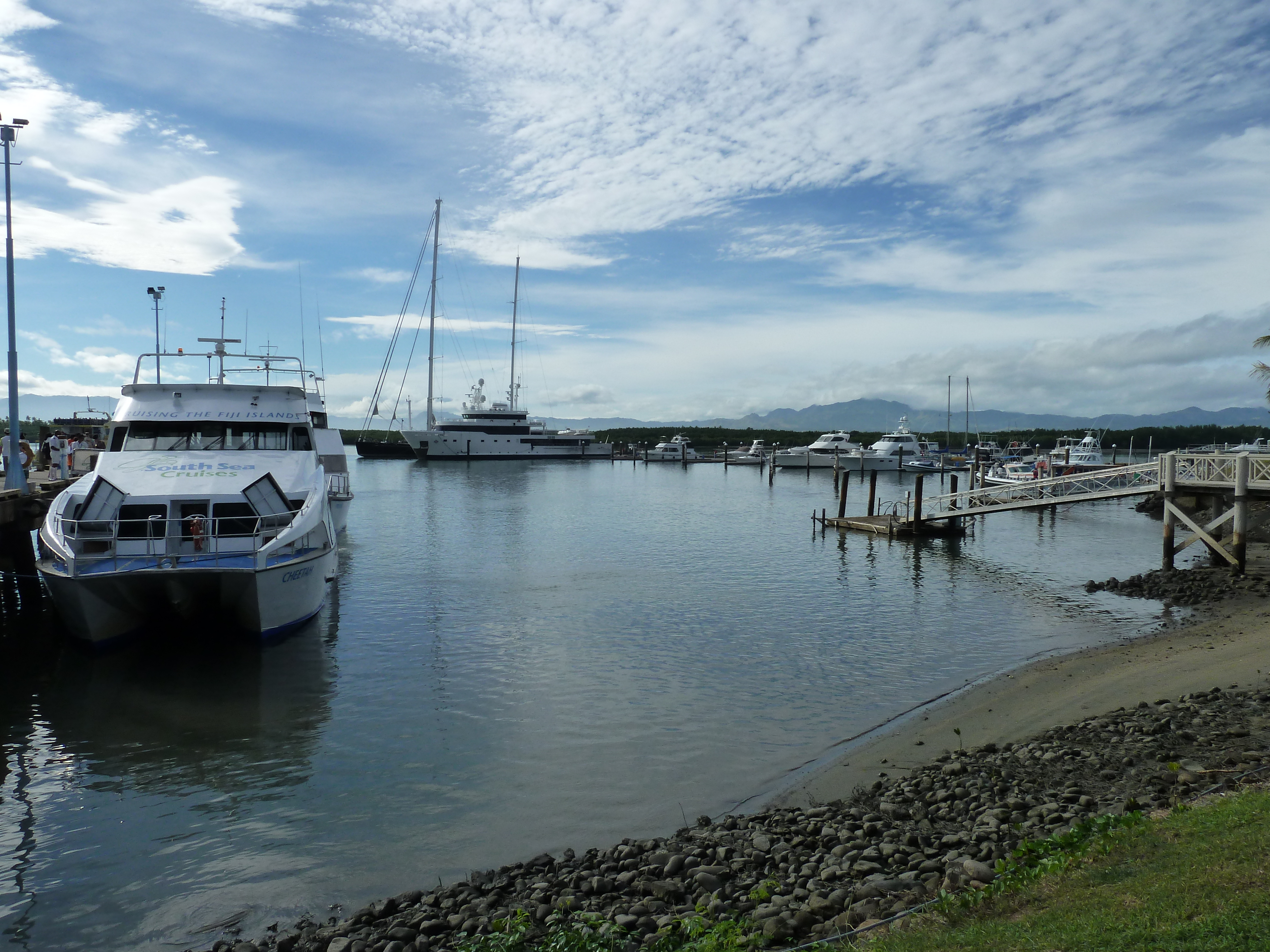 Picture Fiji Port Denarau 2010-05 68 - Discovery Port Denarau