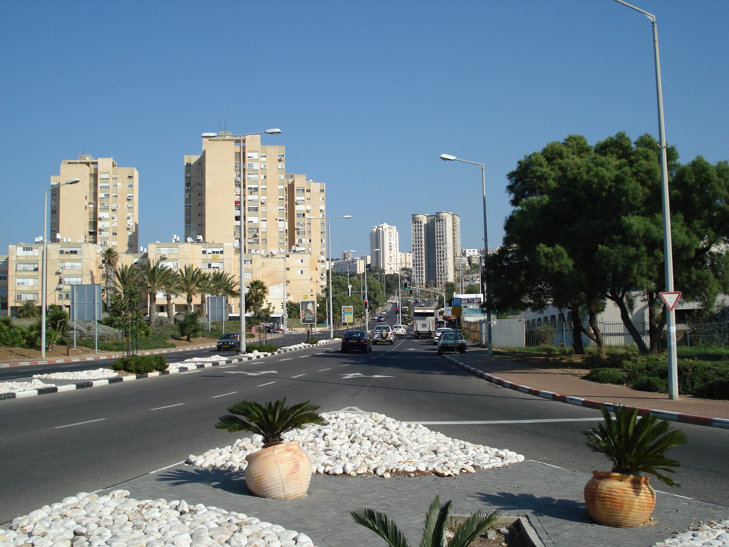 Picture Israel Haifa Carmel 2006-12 73 - Around Carmel