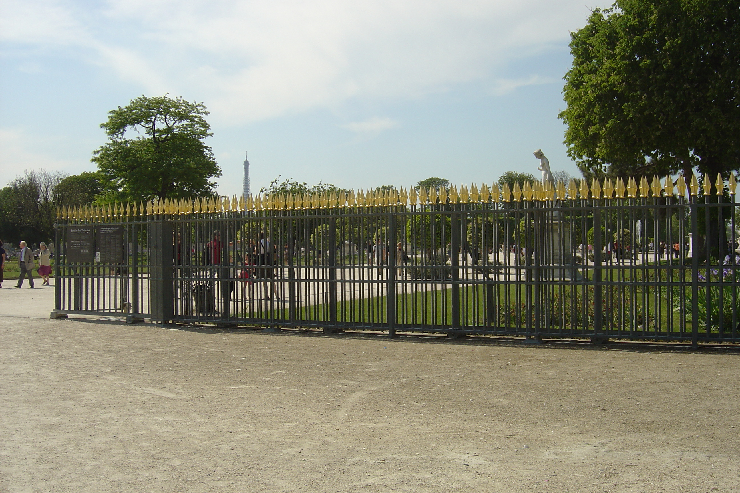 Picture France Paris Garden of Tuileries 2007-05 274 - Recreation Garden of Tuileries