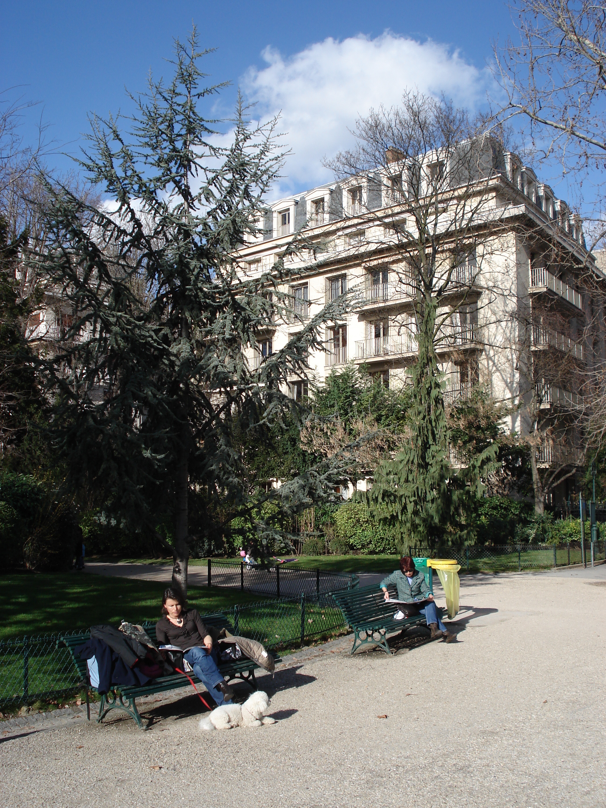 Picture France Paris Monceau Garden 2006-03 4 - Recreation Monceau Garden