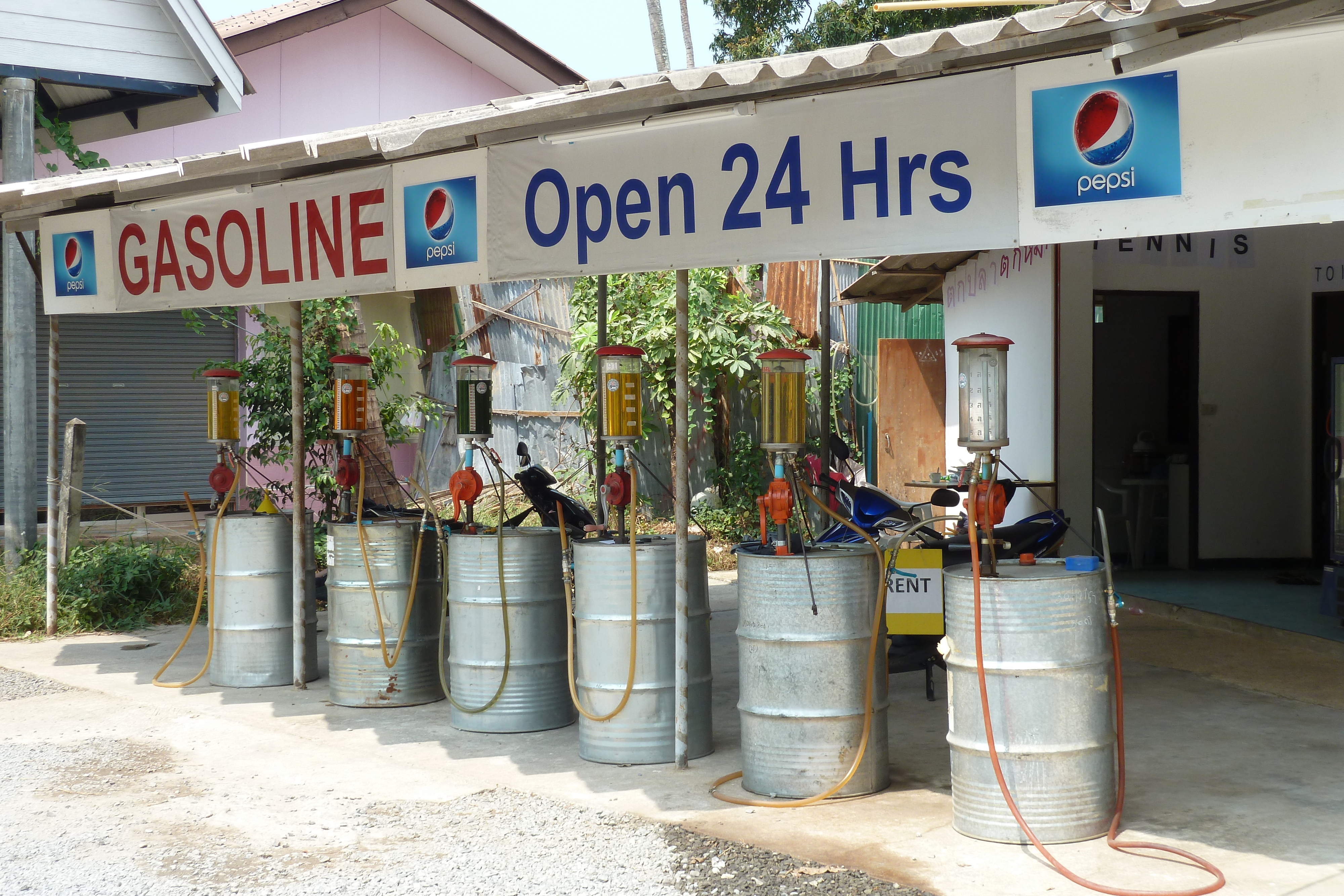 Picture Thailand Ko Chang Island road 2011-02 24 - Journey Island road