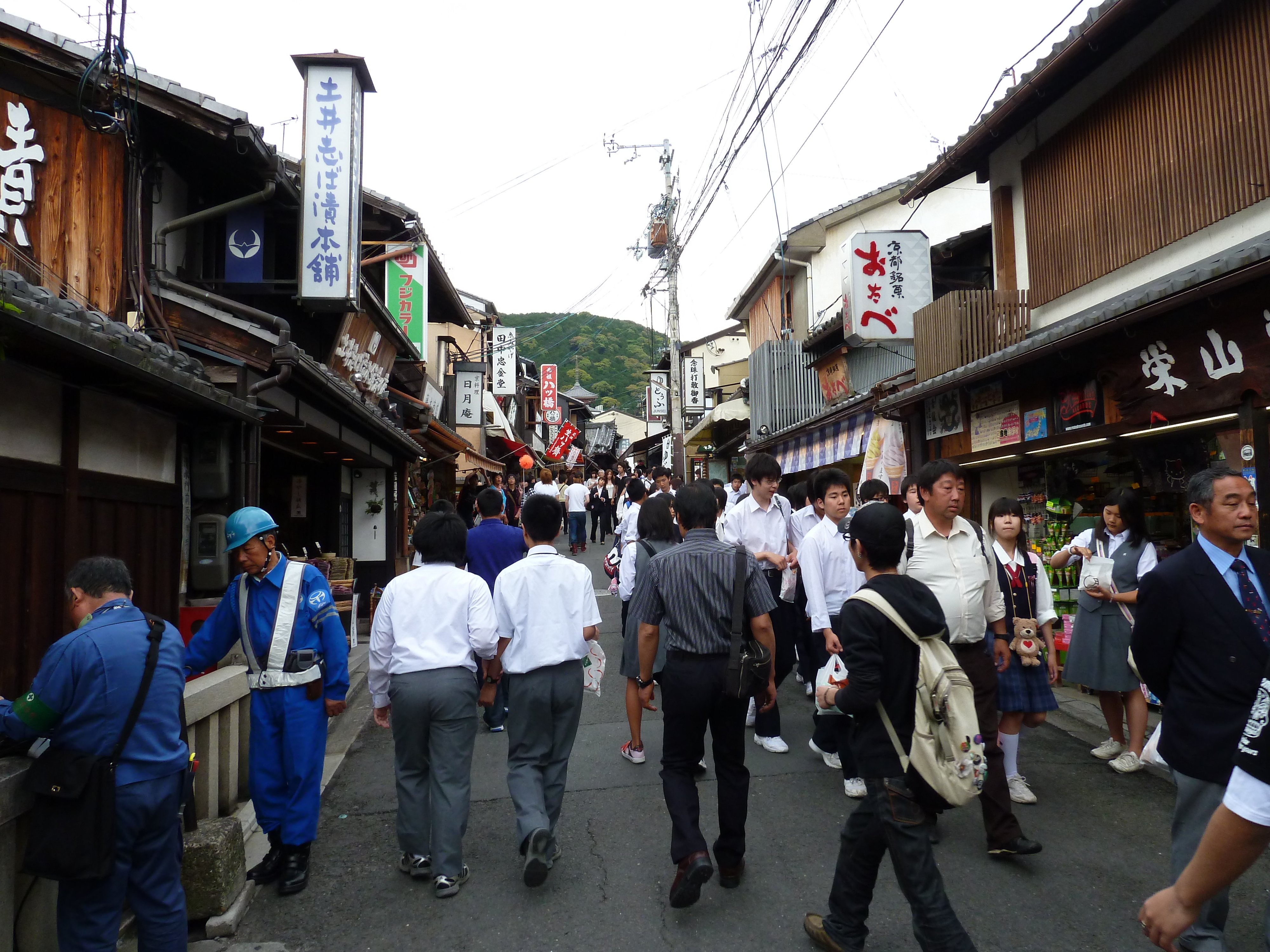 Picture Japan Kyoto Kiyomisuzaka 2010-06 8 - Tour Kiyomisuzaka