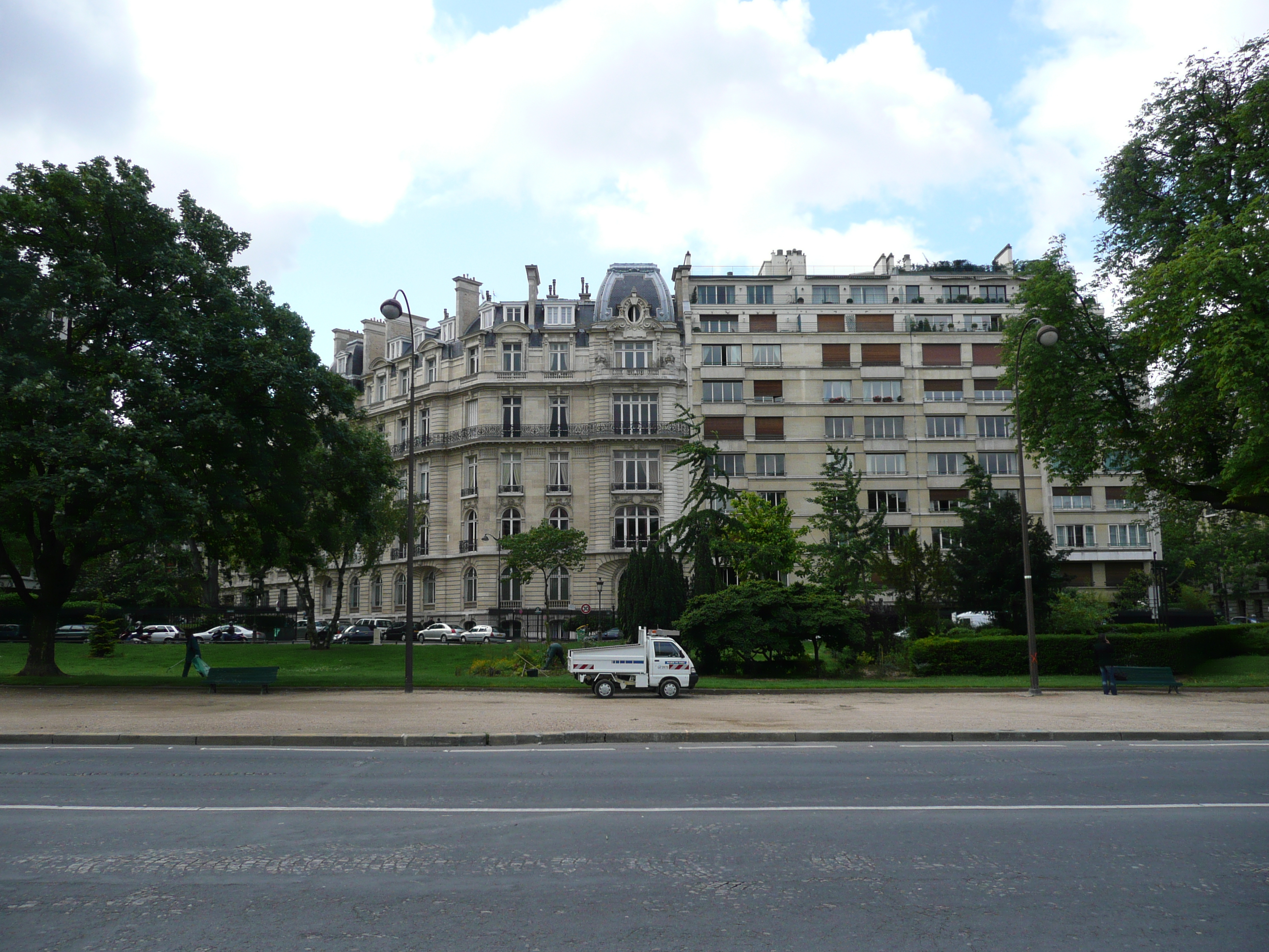 Picture France Paris Avenue Foch 2007-06 113 - Discovery Avenue Foch