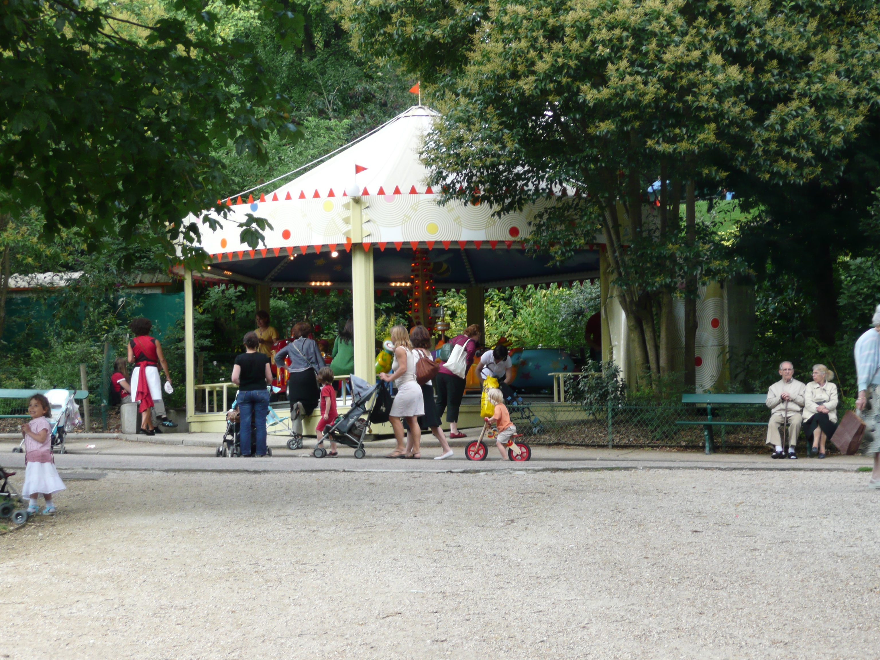 Picture France Paris Parc des Butes Chaumont 2007-08 153 - Center Parc des Butes Chaumont