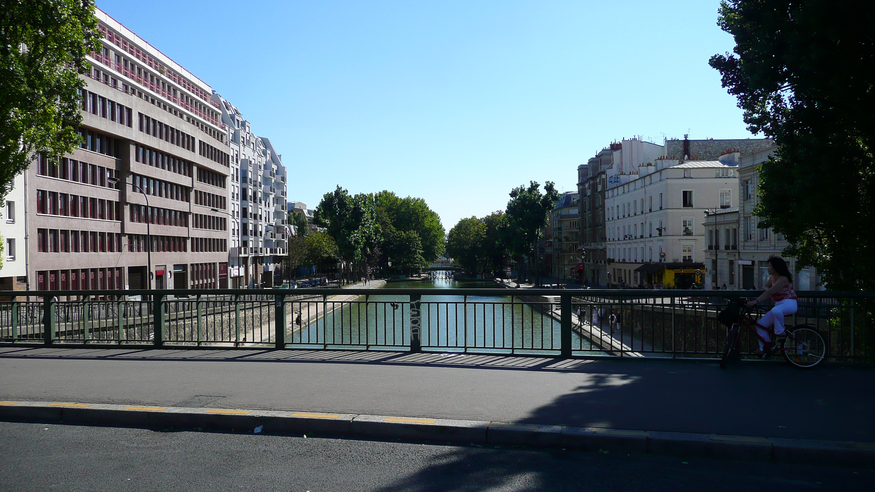 Picture France Paris Canal St Martin 2007-08 85 - Tour Canal St Martin