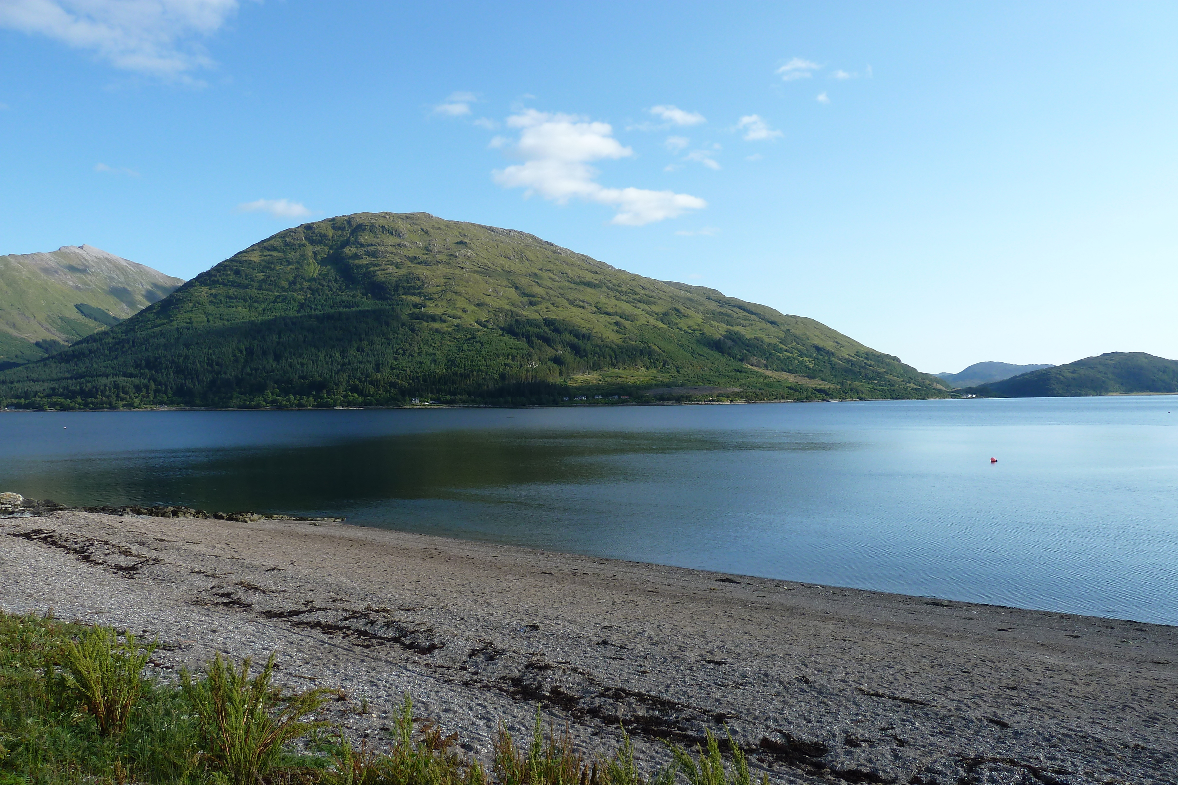 Picture United Kingdom Scotland Loch Linnhe 2011-07 1 - Center Loch Linnhe