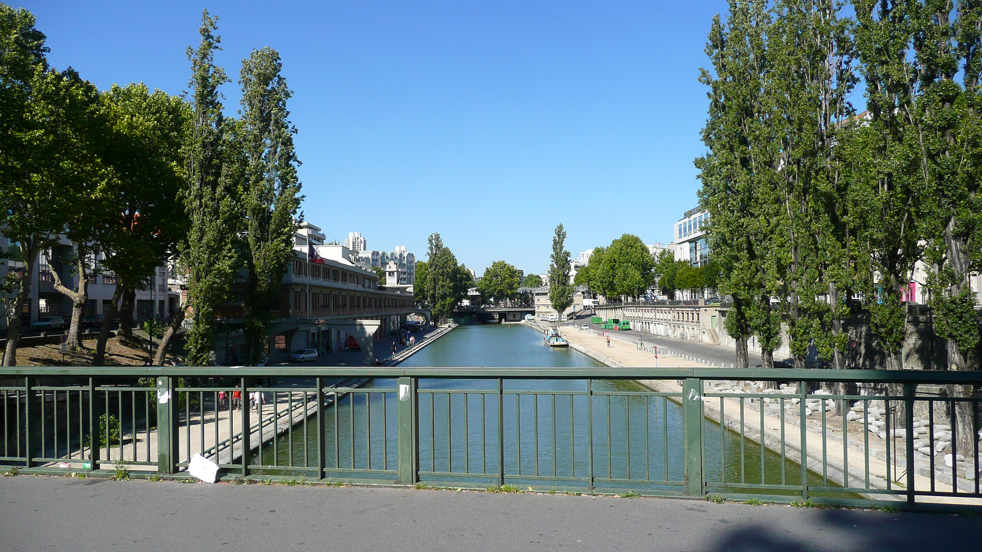 Picture France Paris Canal St Martin 2007-08 96 - Tour Canal St Martin