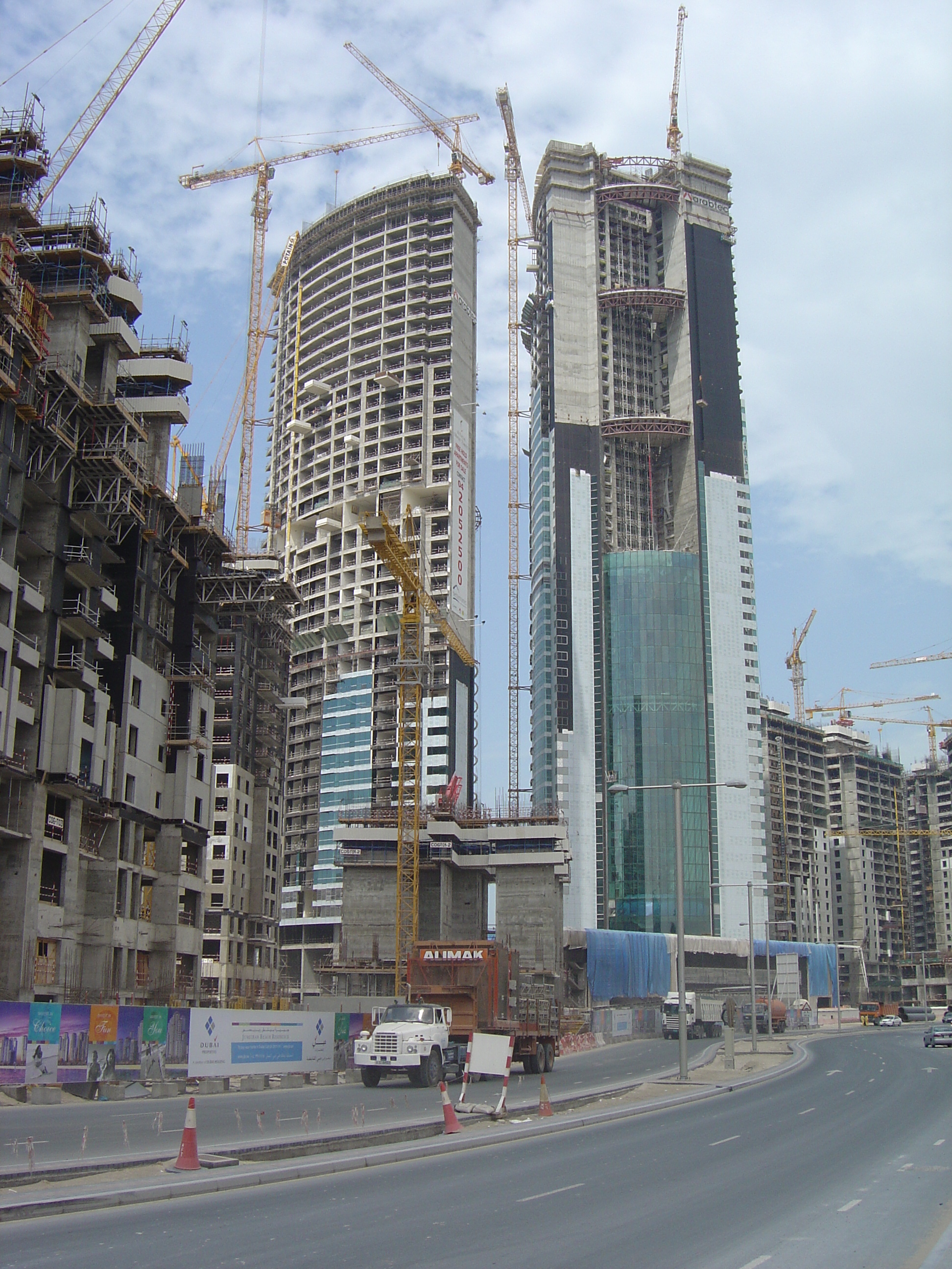 Picture United Arab Emirates Dubai Jumeirah Beach 2005-03 27 - Discovery Jumeirah Beach