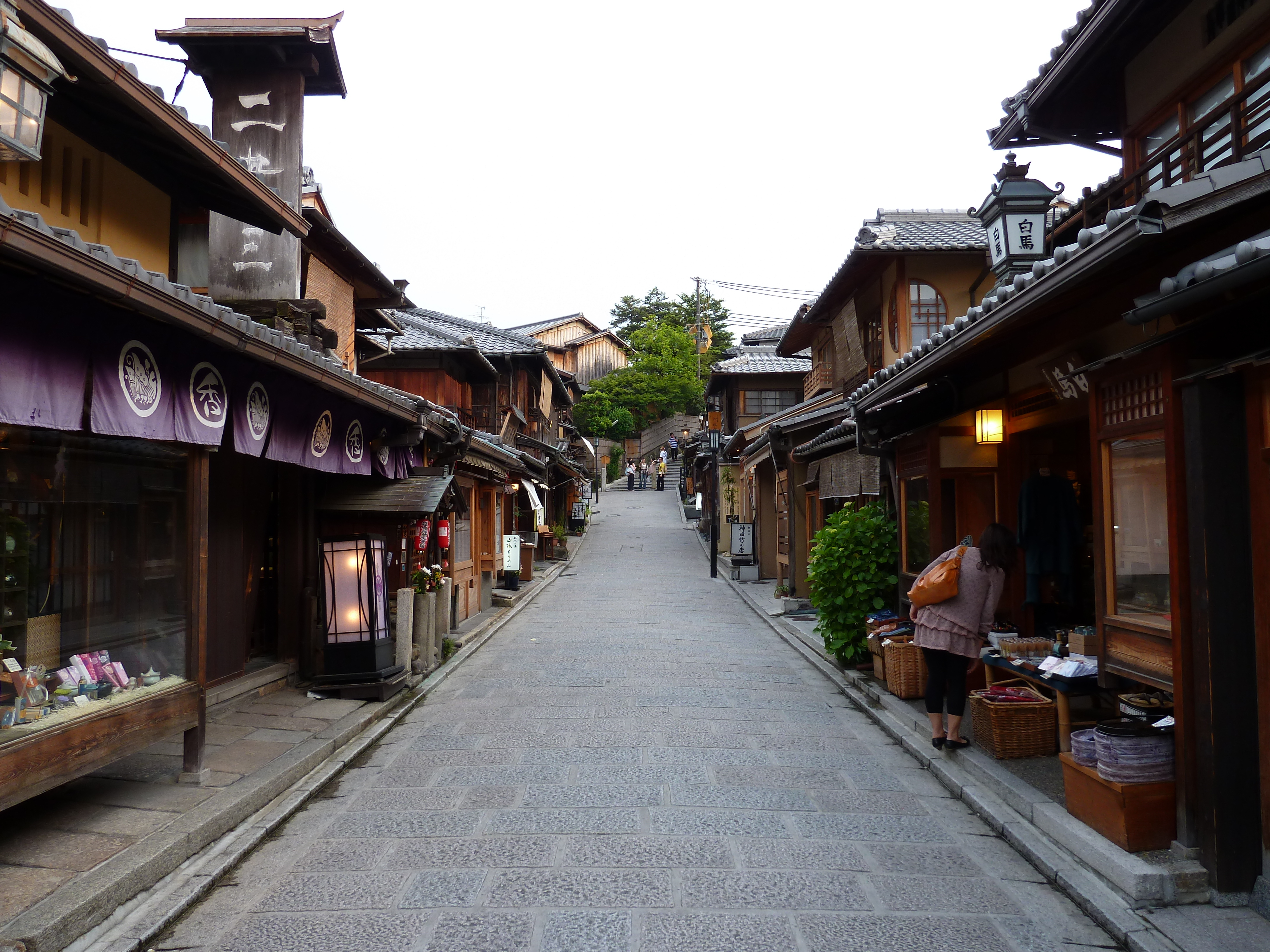 Picture Japan Kyoto Sannenzaka 2010-06 51 - Center Sannenzaka