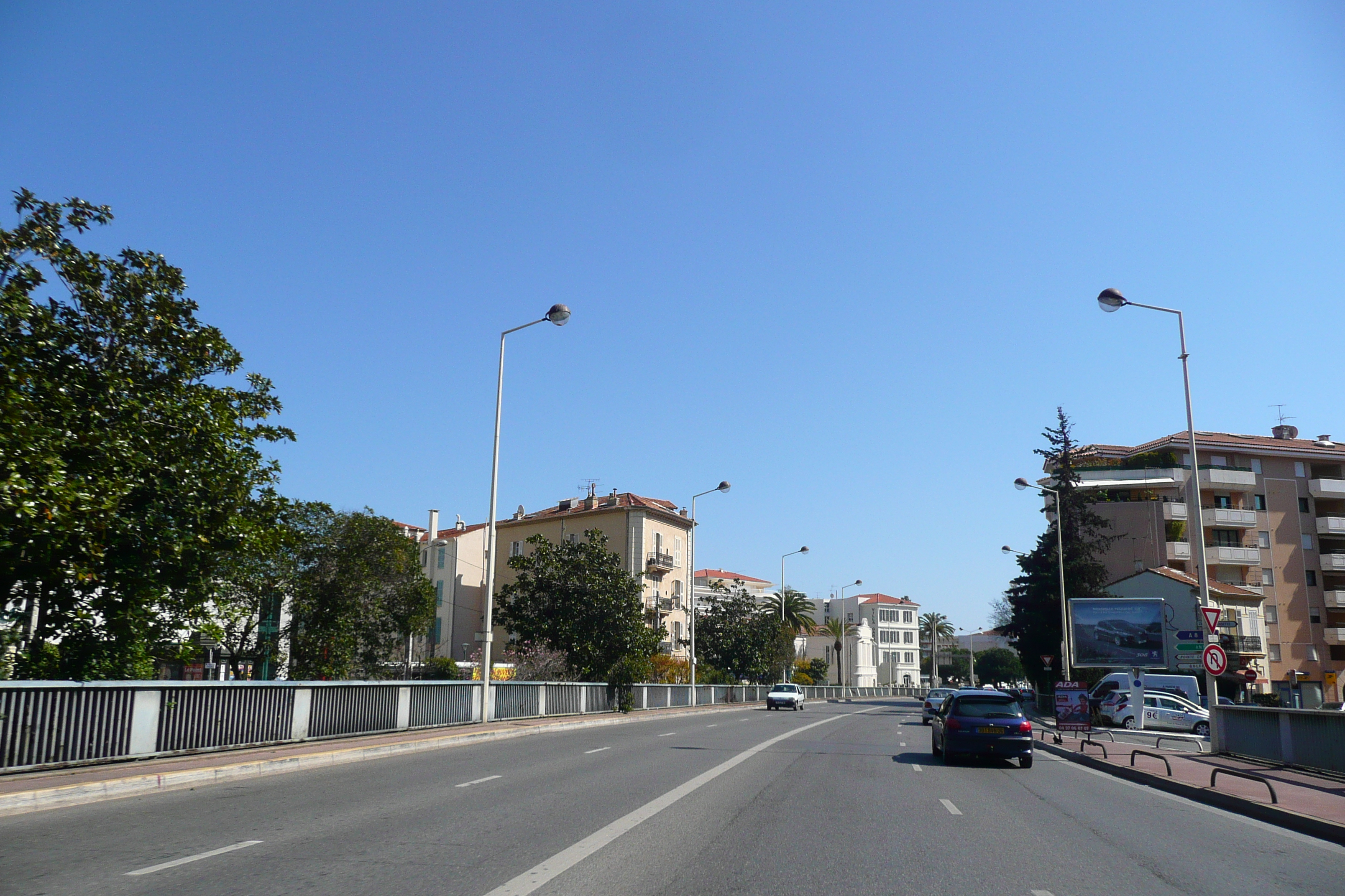 Picture France Cannes Boulevard du Ferrage 2008-03 15 - Tour Boulevard du Ferrage