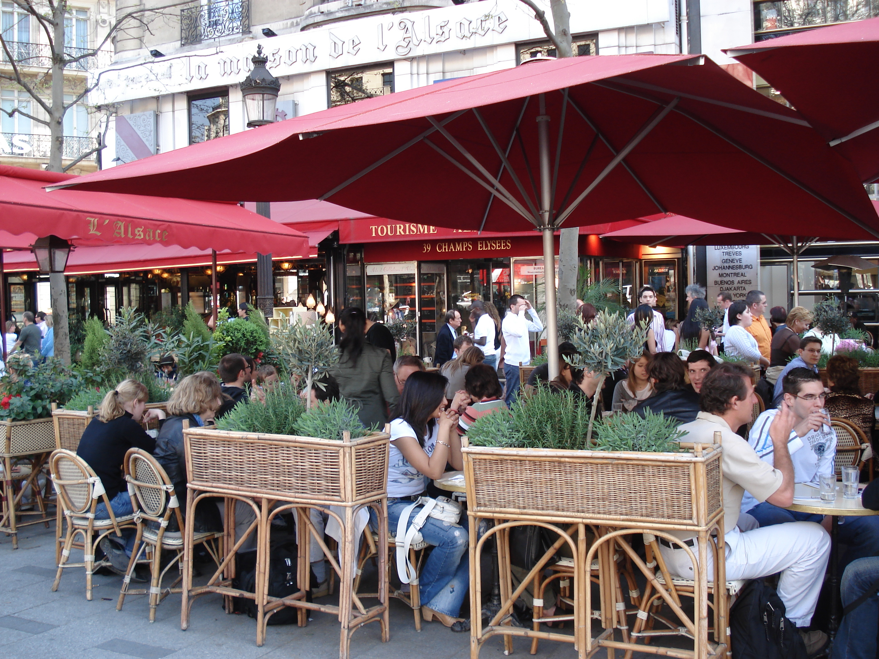 Picture France Paris Champs Elysees 2006-04 10 - History Champs Elysees