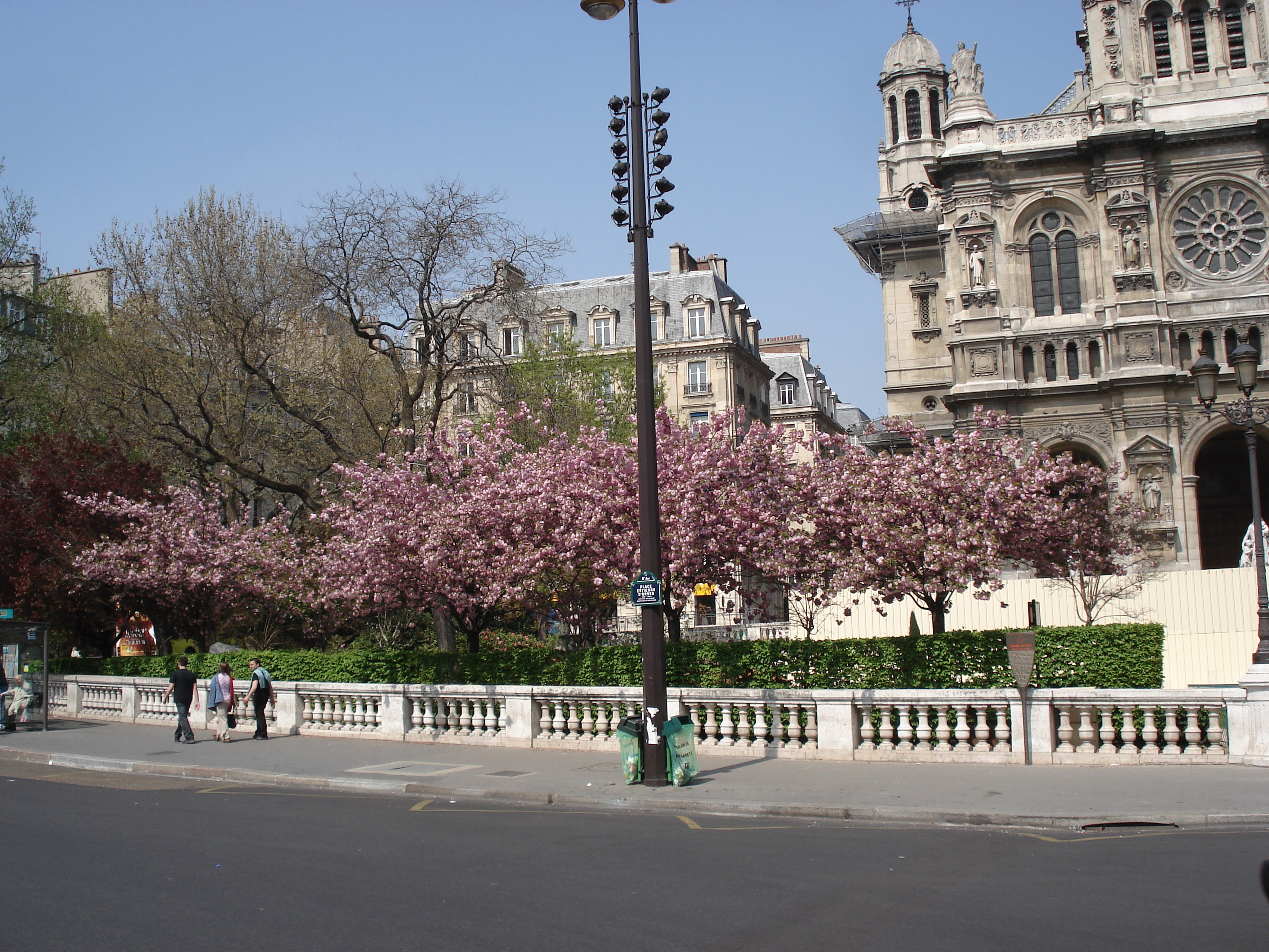 Picture France Paris 9th Arrondissement 2006-04 36 - Tours 9th Arrondissement