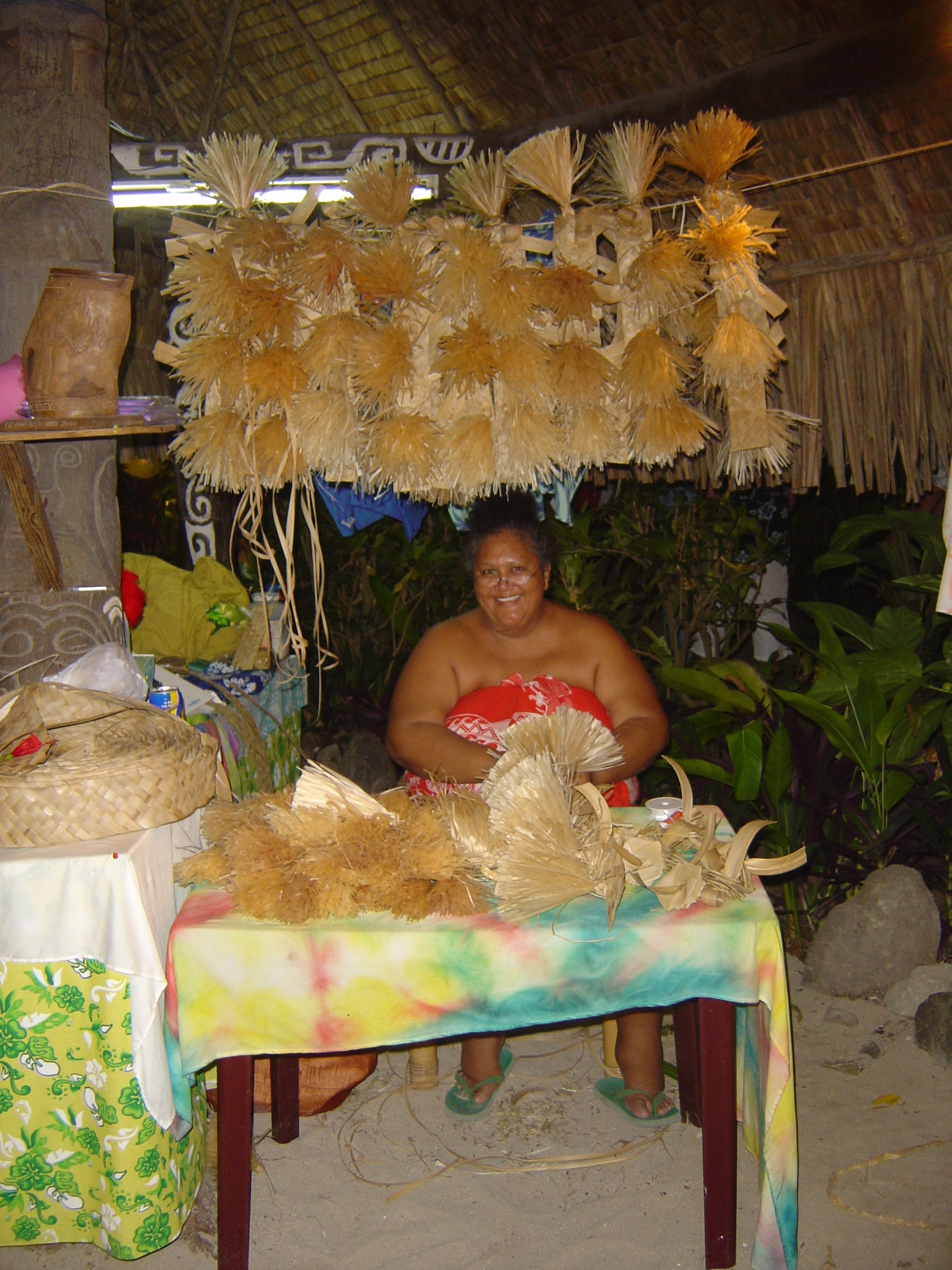 Picture Polynesia Moorea 2006-04 109 - History Moorea