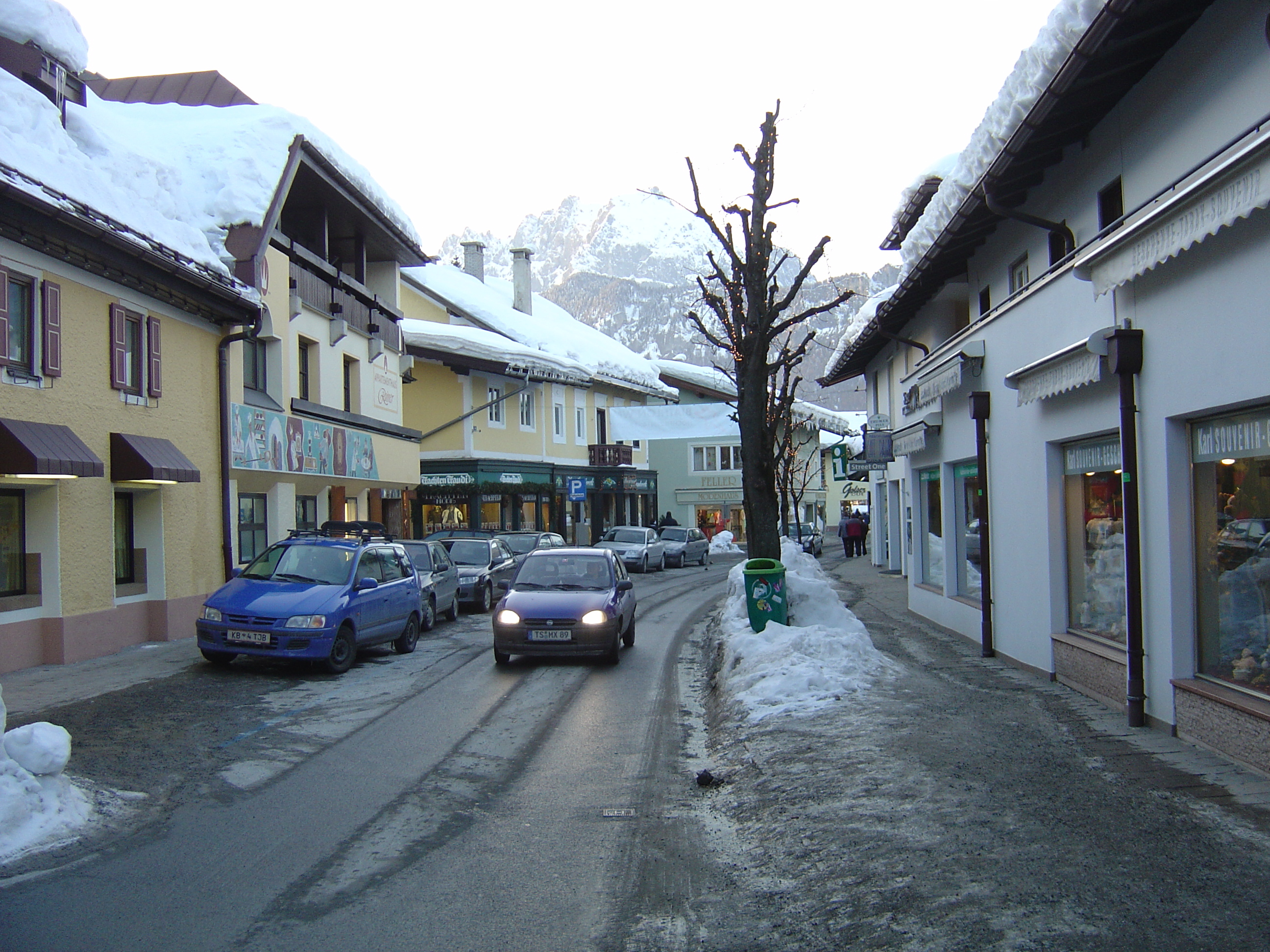 Picture Austria St. Johann in Tirol 2005-03 2 - Center St. Johann in Tirol