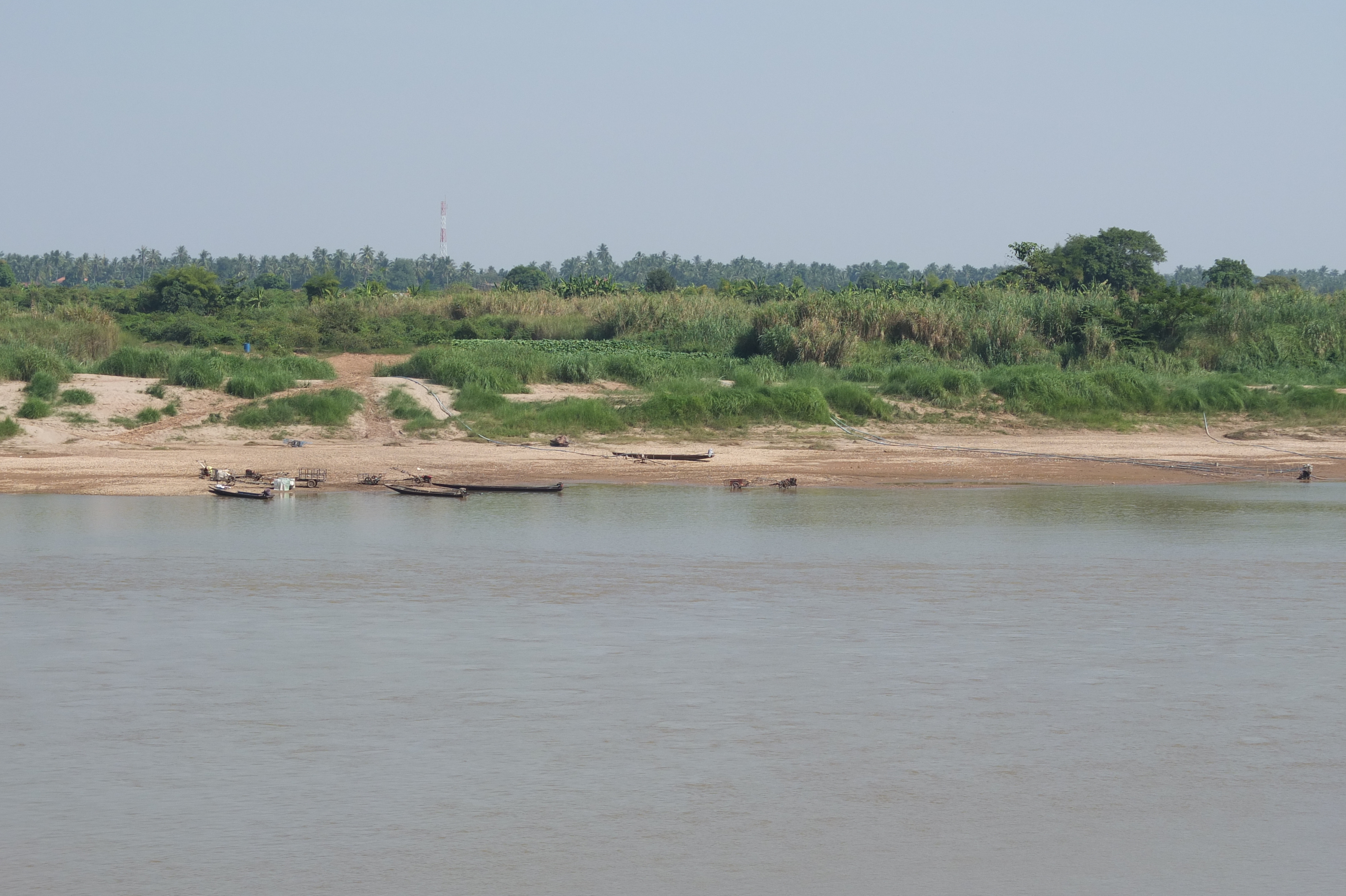 Picture Thailand Mekong river 2012-12 174 - Center Mekong river