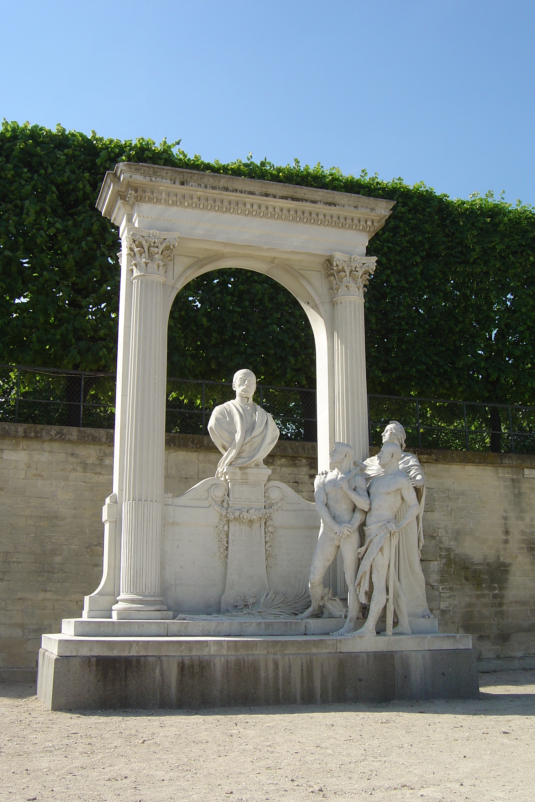 Picture France Paris Garden of Tuileries 2007-05 52 - Discovery Garden of Tuileries