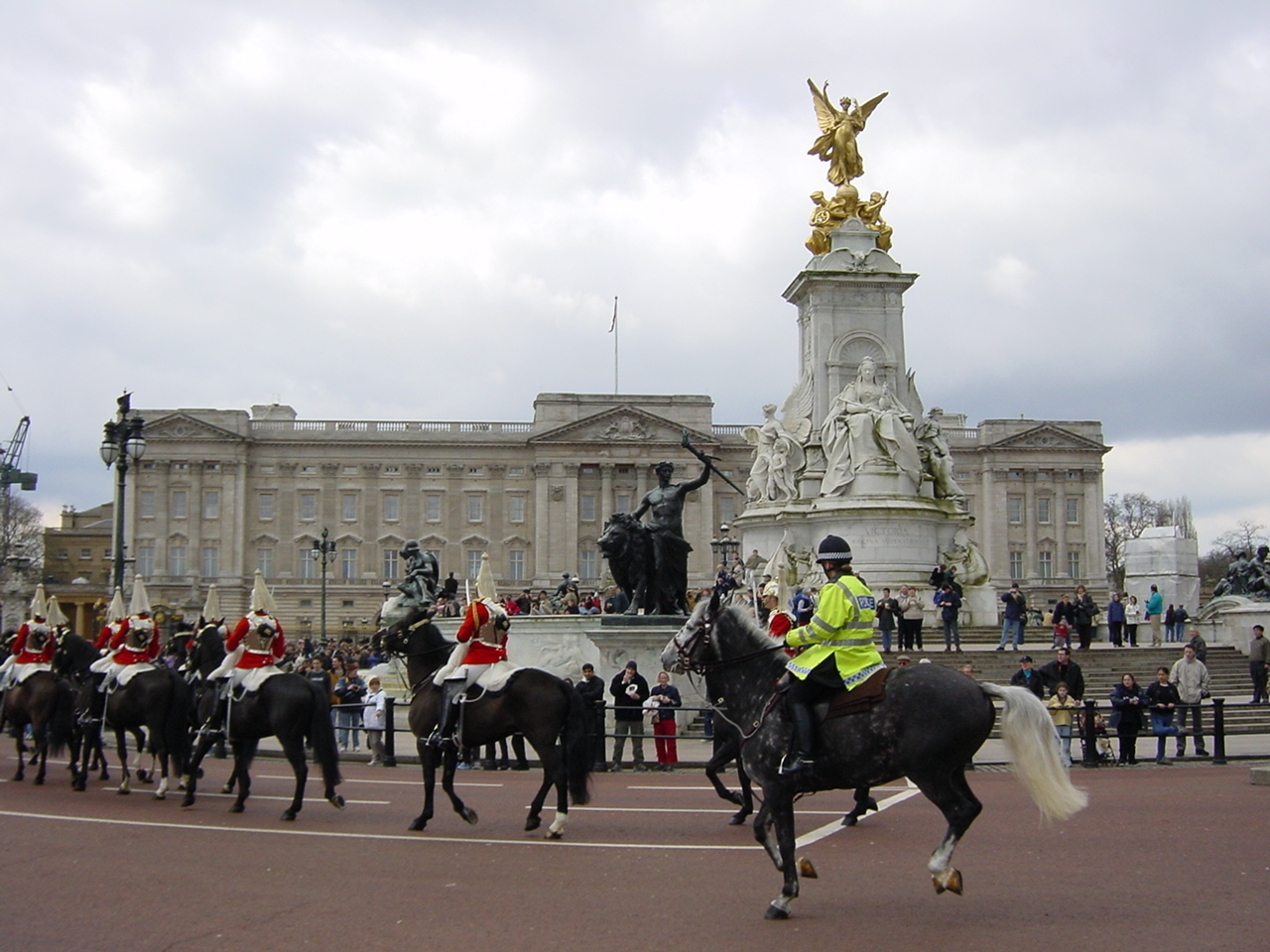 Picture United Kingdom London 2001-04 102 - Tour London