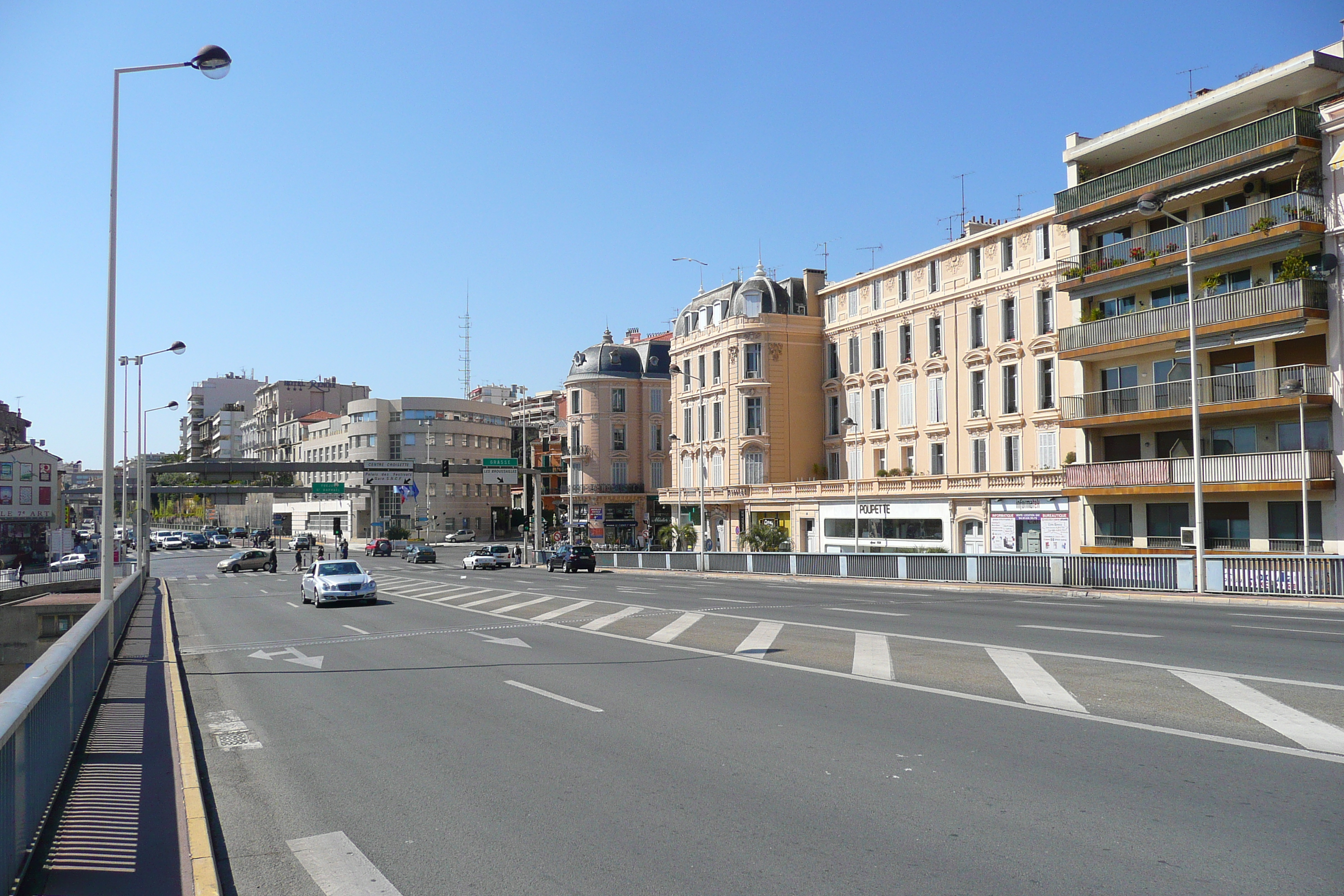 Picture France Cannes Boulevard du Ferrage 2008-03 12 - Center Boulevard du Ferrage