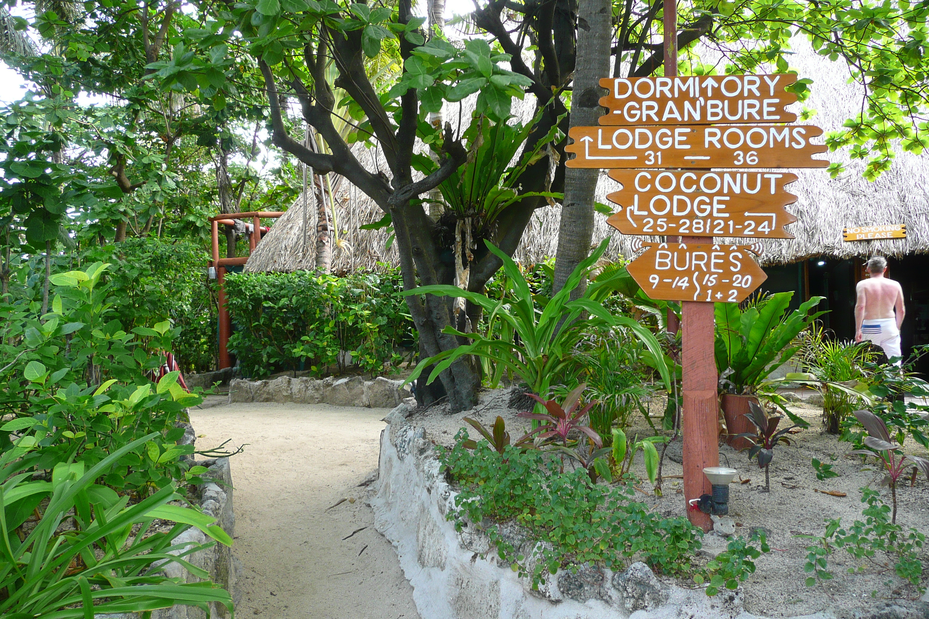 Picture Fiji Beachcomber Island 2010-05 16 - History Beachcomber Island