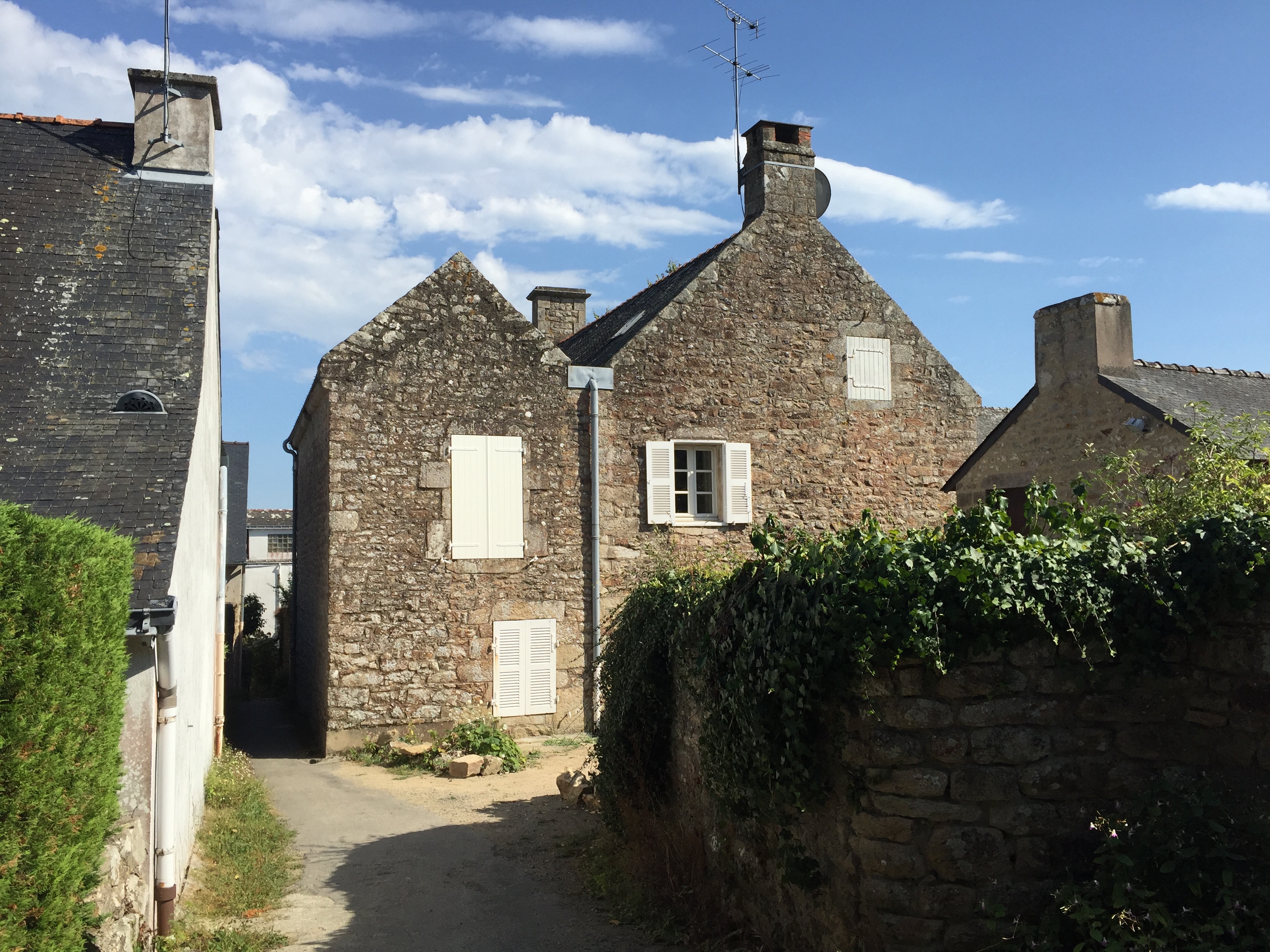 Picture France Ile-aux-Moines 2016-08 72 - Center Ile-aux-Moines