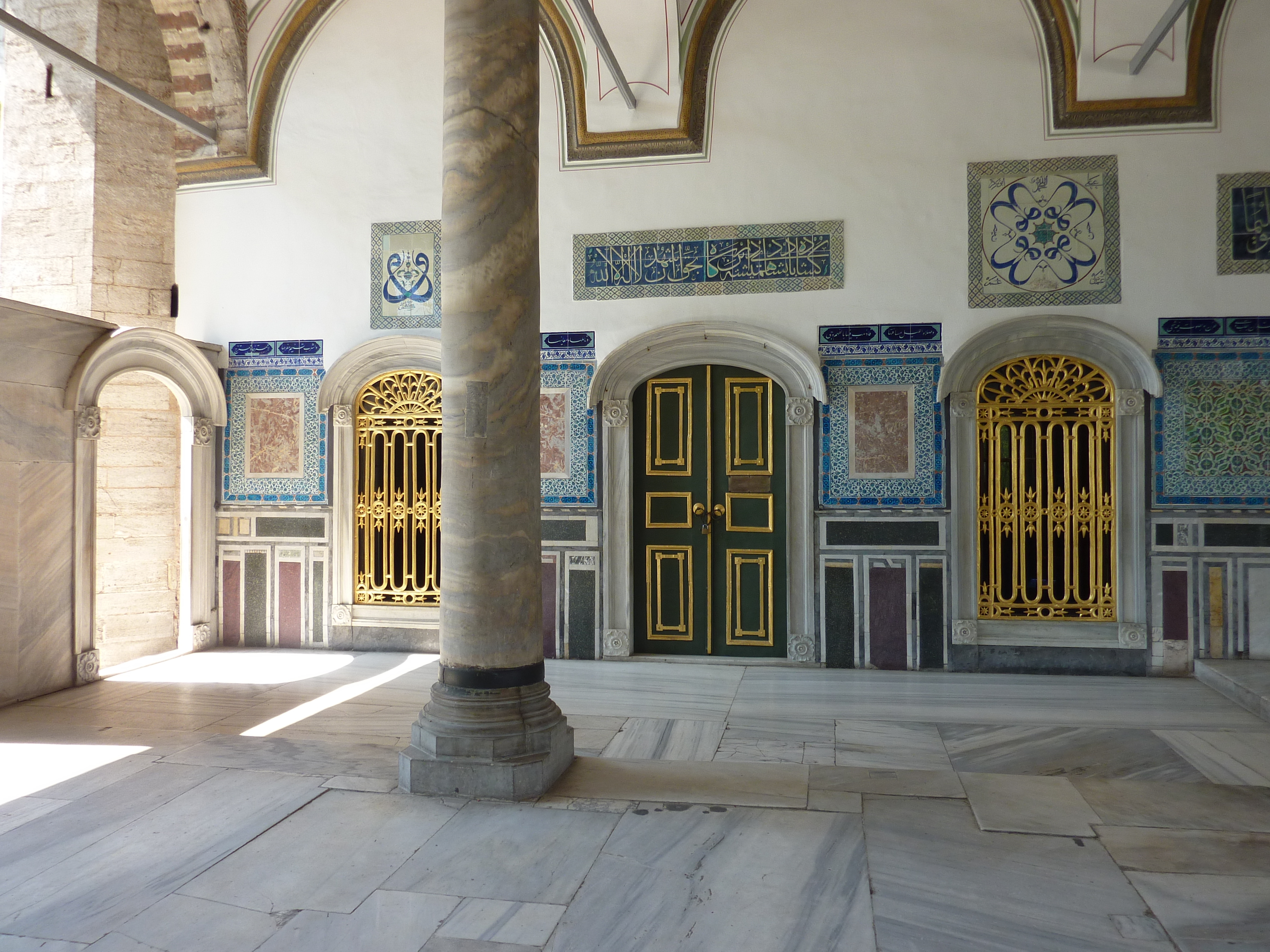 Picture Turkey Istanbul Topkapi Palace 2009-06 62 - Center Topkapi Palace