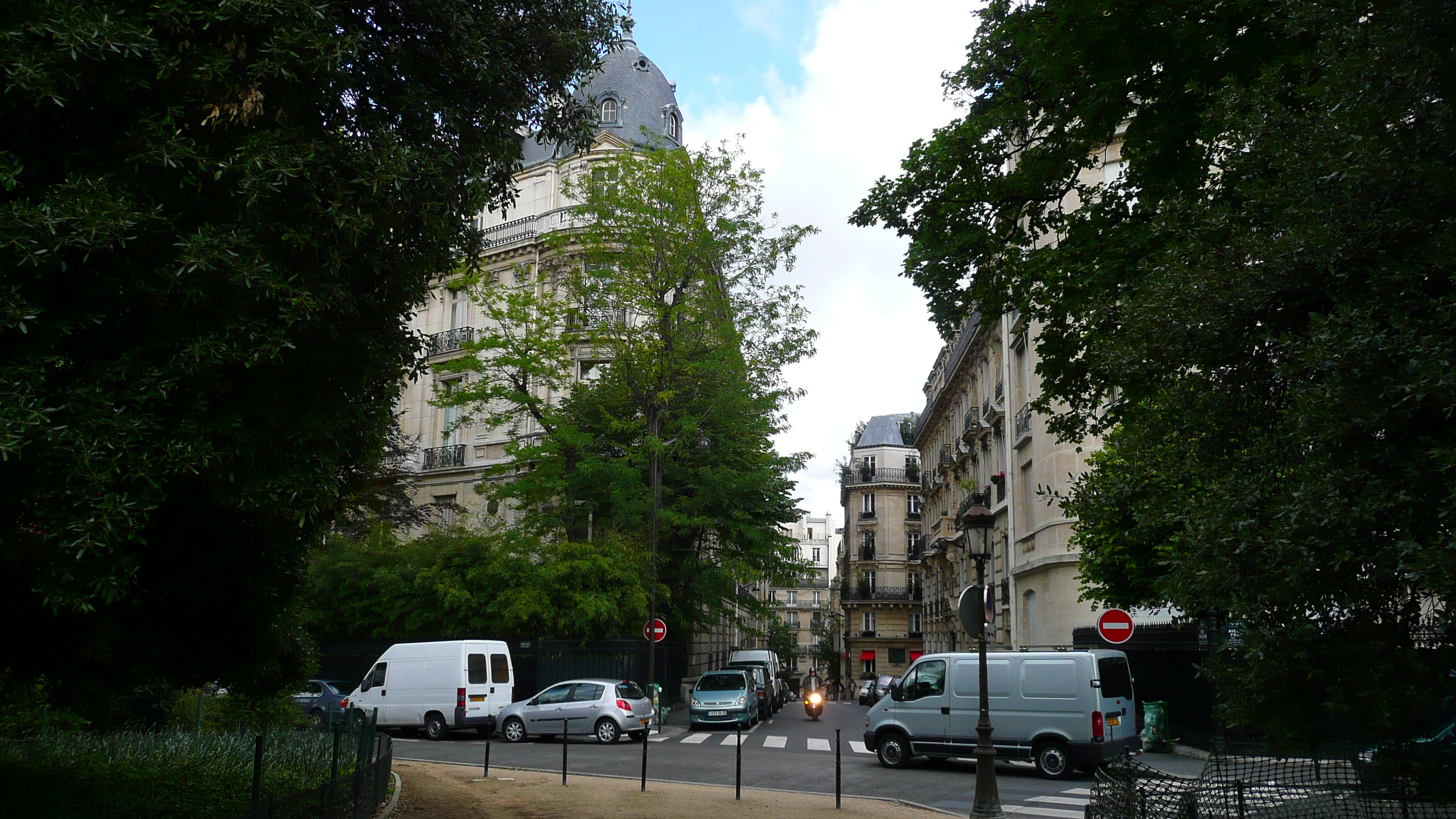 Picture France Paris Avenue Foch 2007-06 130 - Tour Avenue Foch