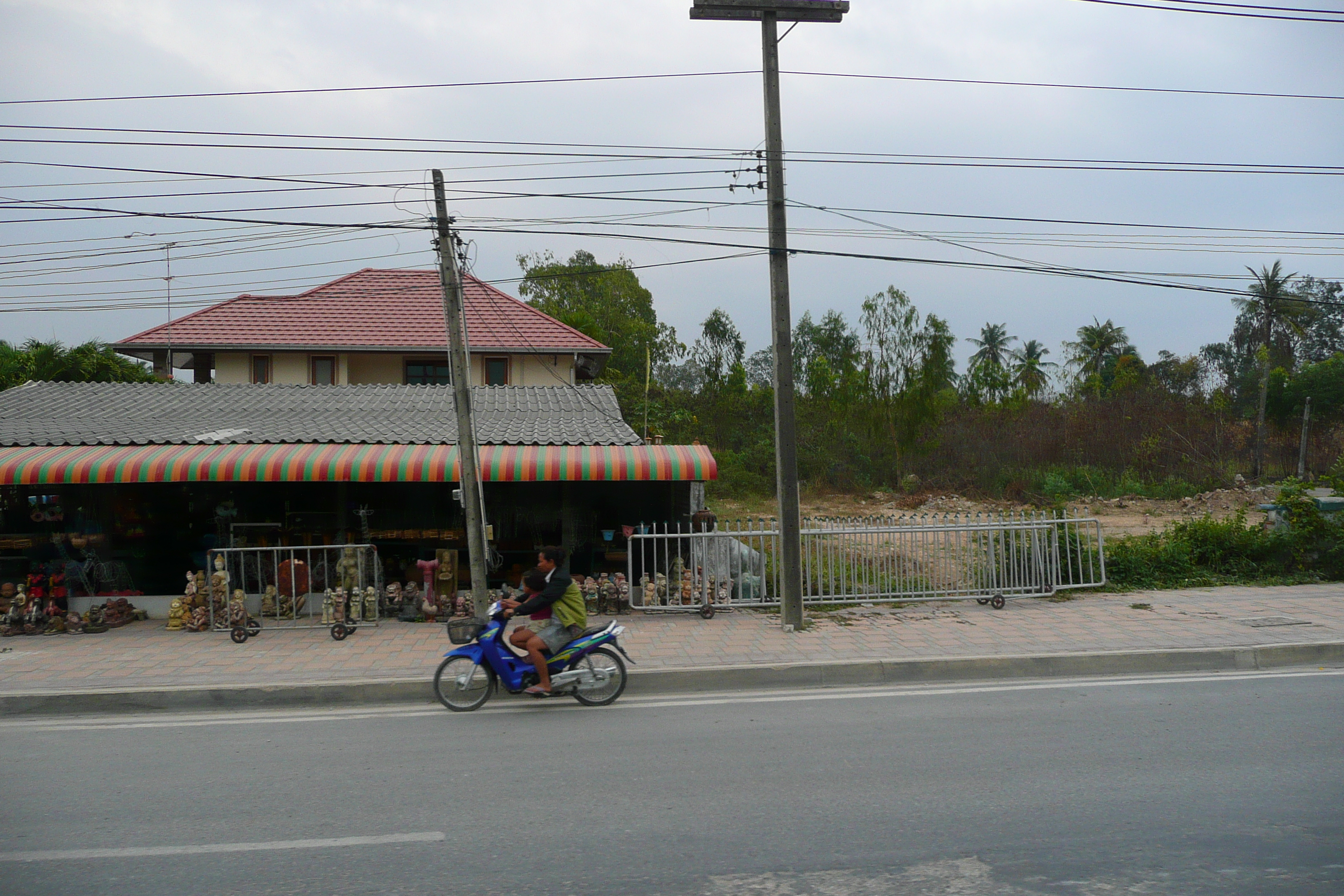 Picture Thailand Chonburi Sukhumvit road 2008-01 71 - Center Sukhumvit road