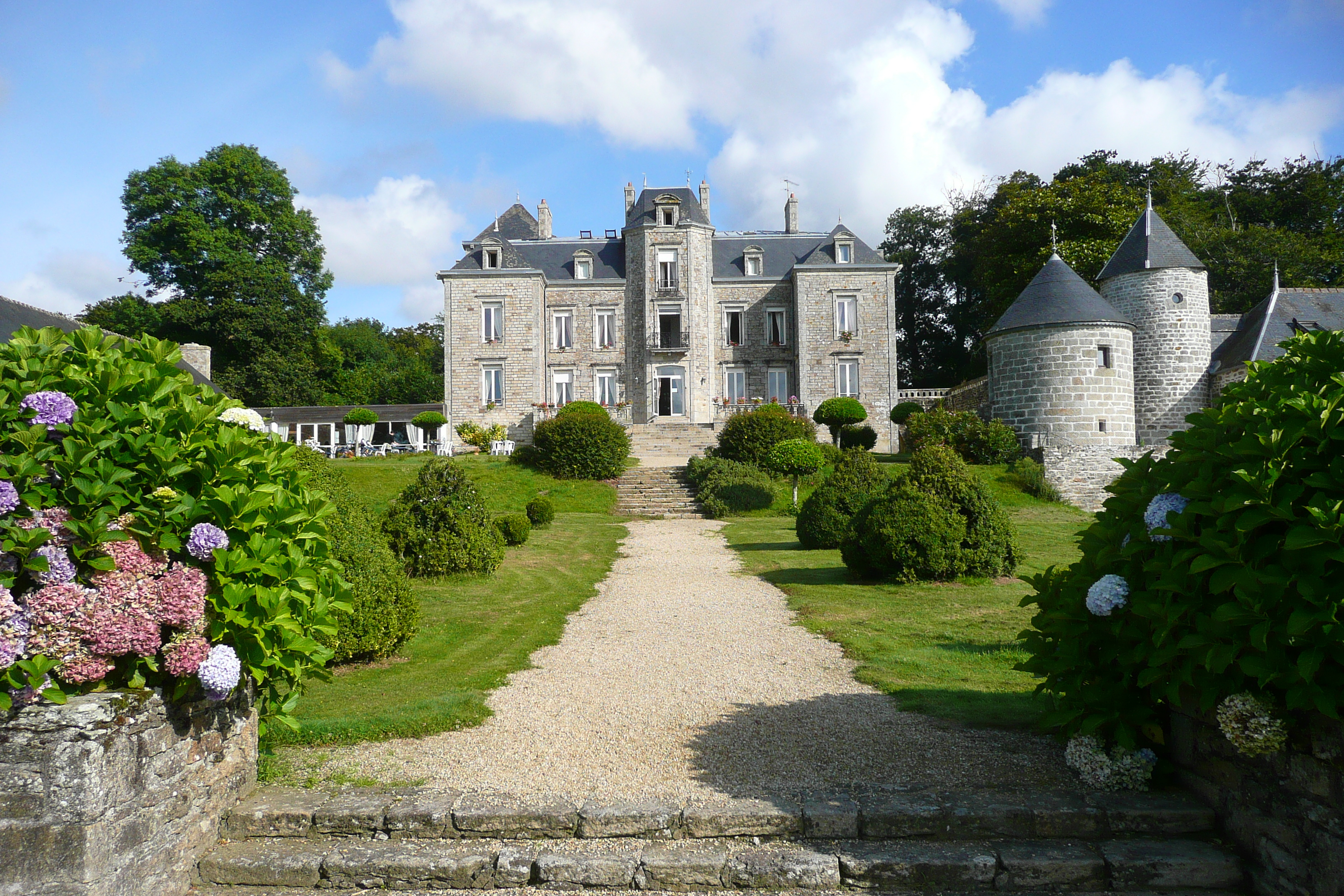 Picture France Kerhuel Manor Hotel 2008-07 21 - Tour Kerhuel Manor Hotel