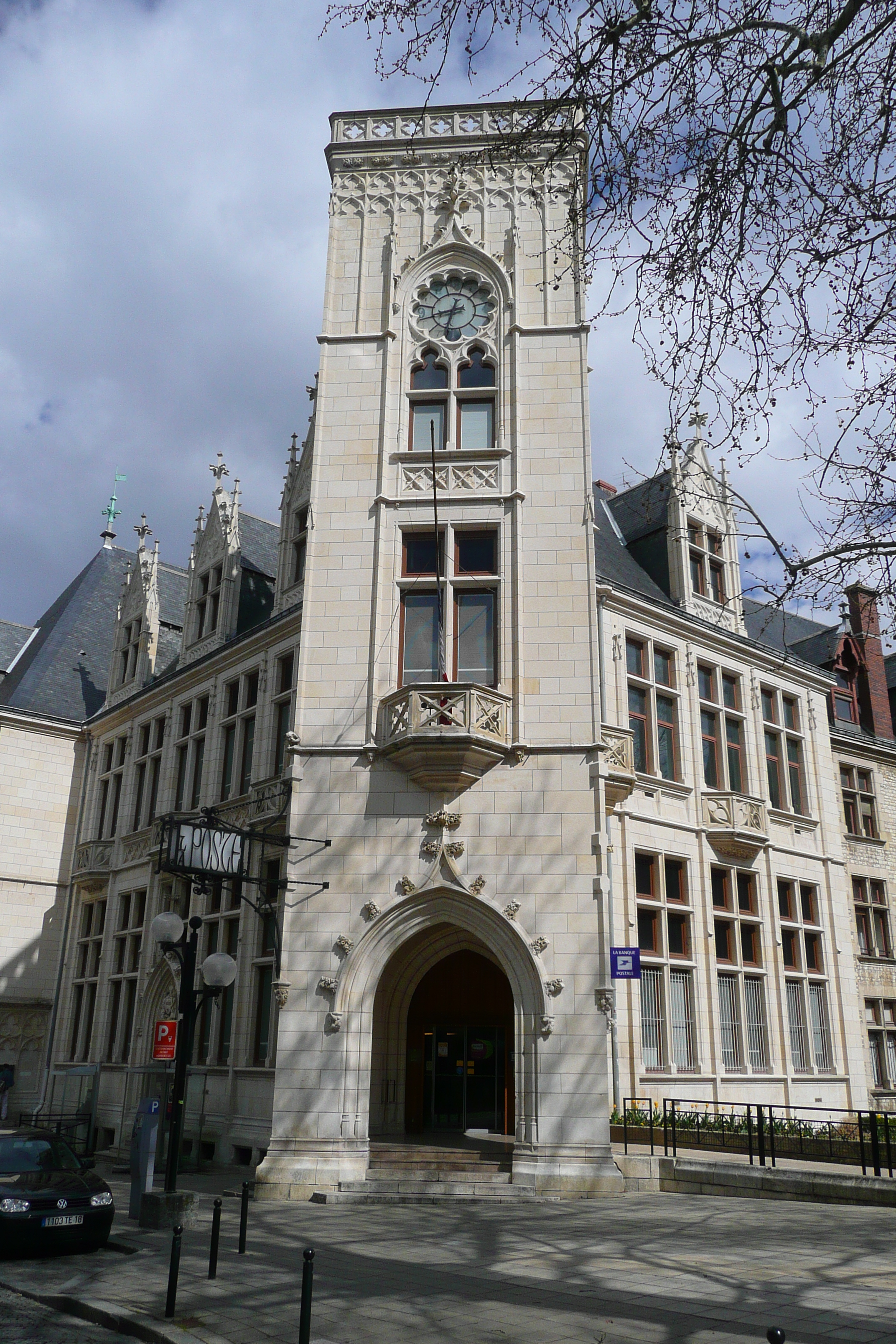 Picture France Bourges 2008-04 124 - History Bourges