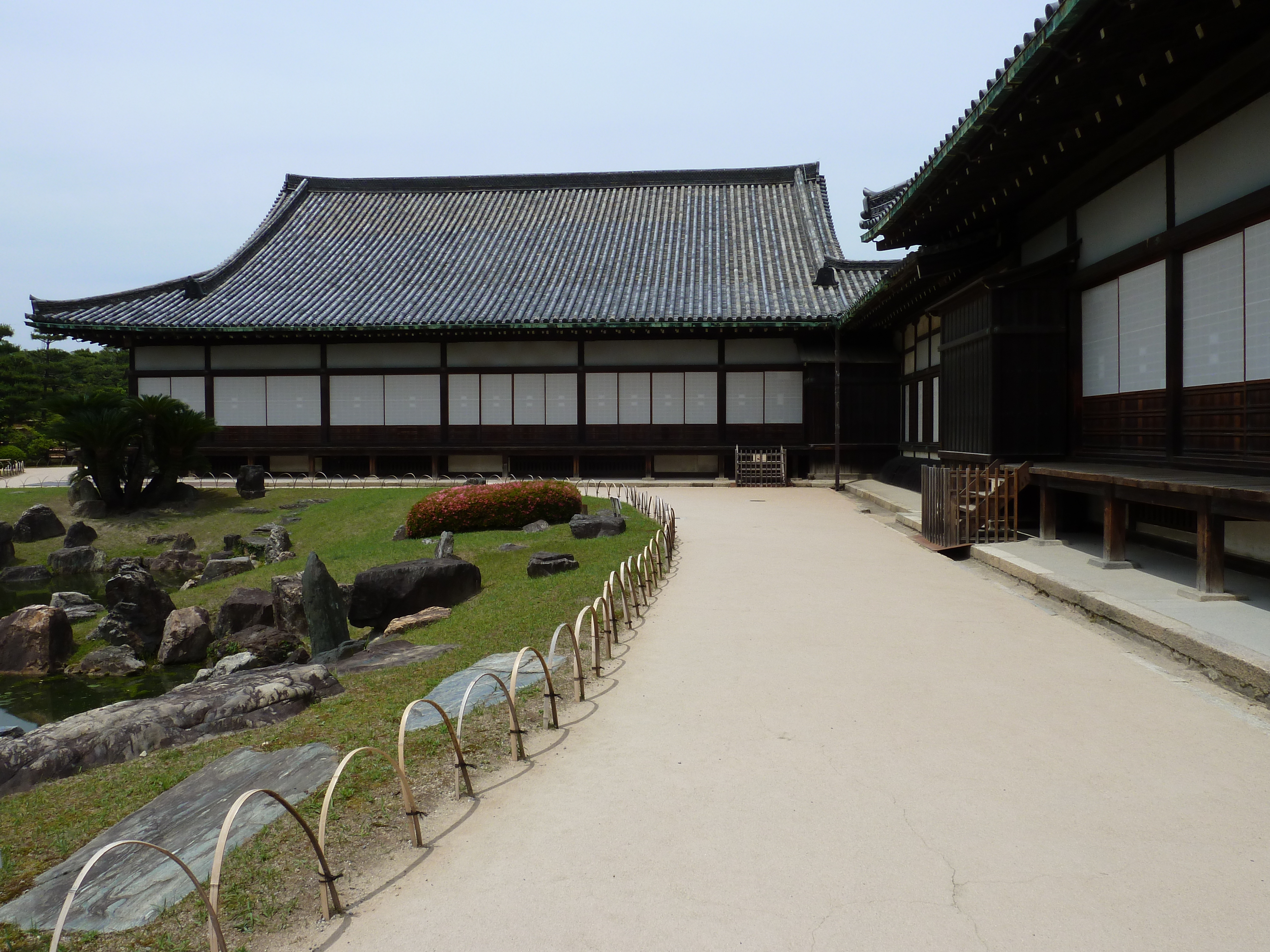 Picture Japan Kyoto Nijo Castle Ninomaru Garden 2010-06 5 - Around Ninomaru Garden