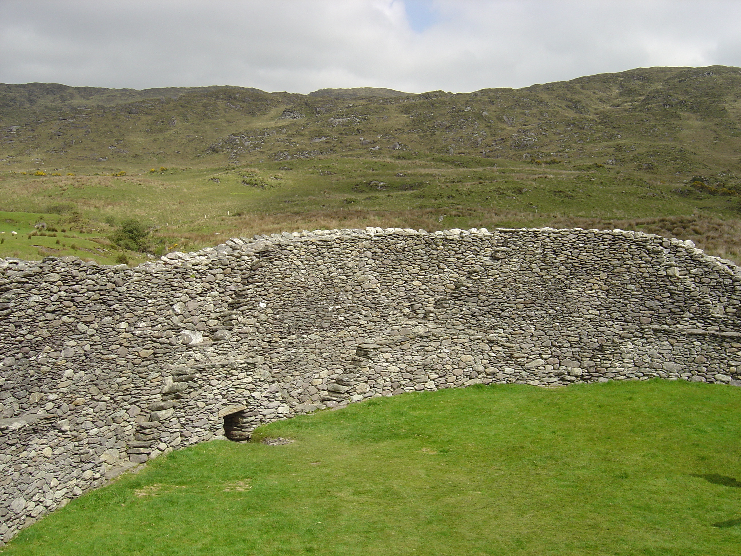 Picture Ireland Kerry Ring Staigue Fort 2004-05 6 - Journey Staigue Fort