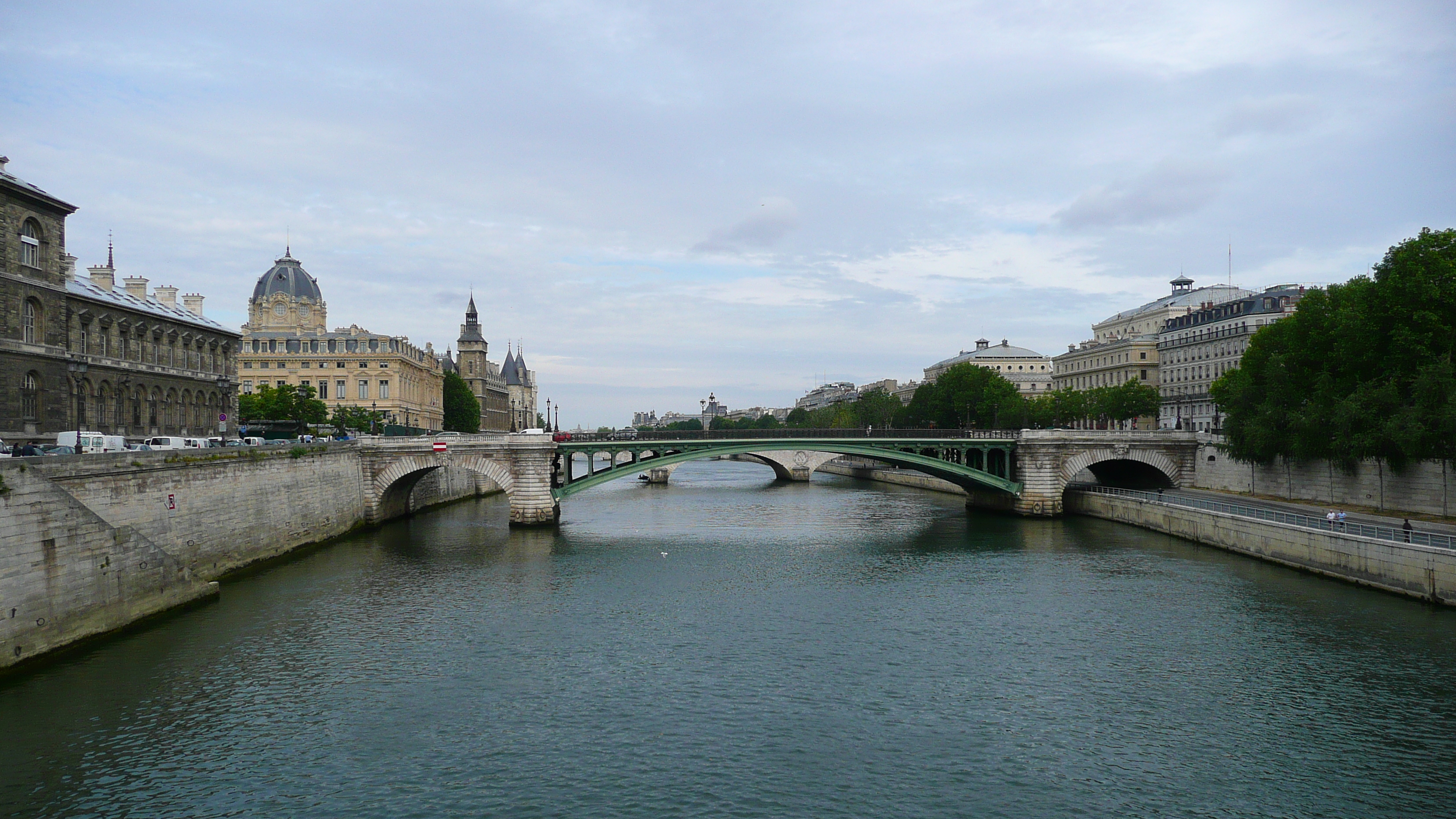 Picture France Paris The Bridges of Paris 2007-06 22 - Center The Bridges of Paris