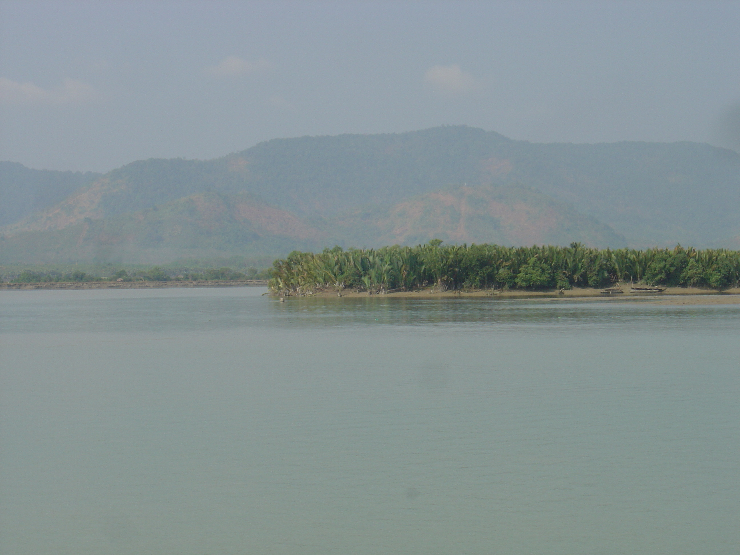 Picture Myanmar Dawei (TAVOY) 2005-01 95 - Tour Dawei (TAVOY)