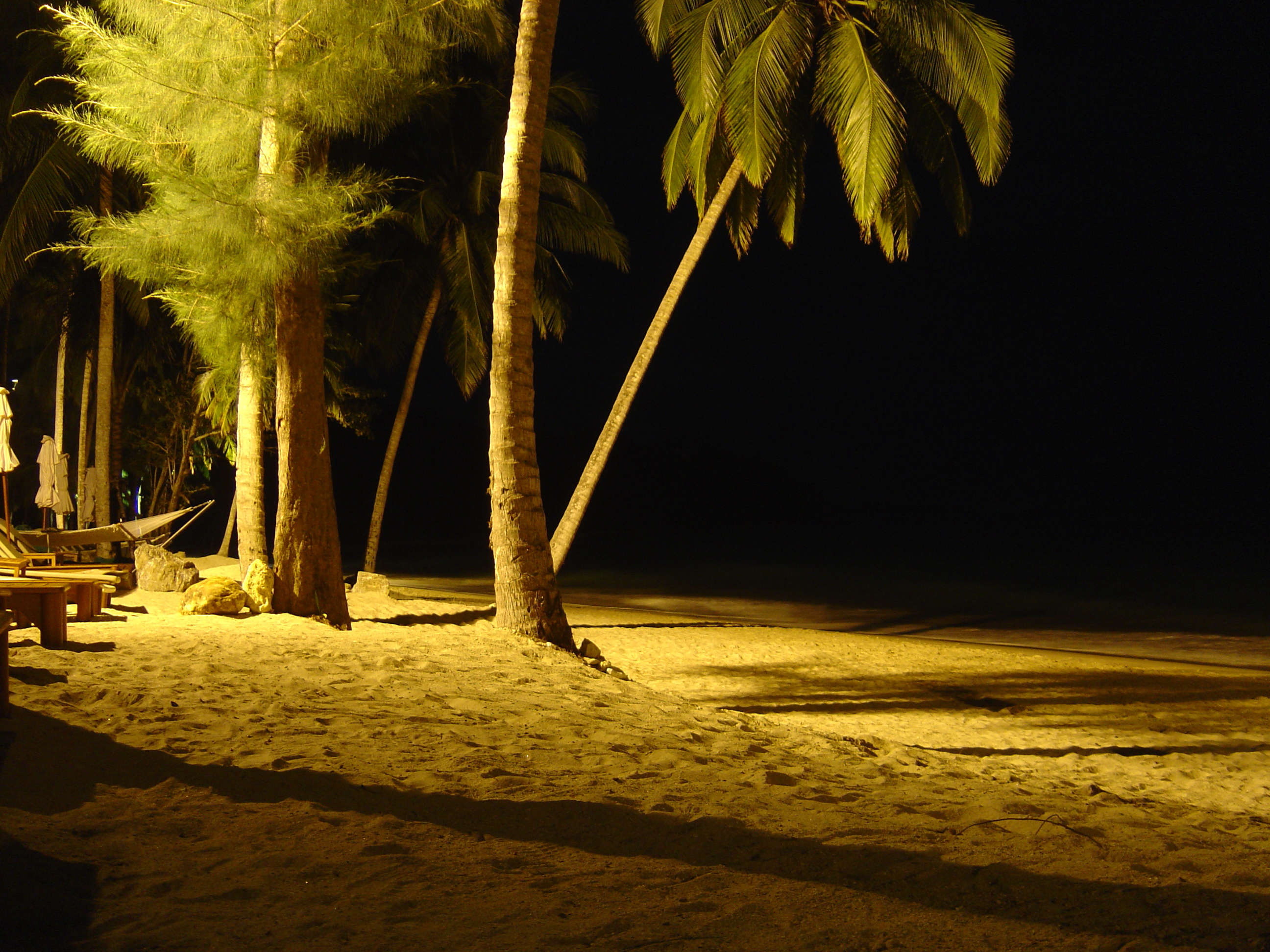 Picture Thailand Khao Lak Meridien Khao Lak Hotel By Night 2005-12 20 - History By Night