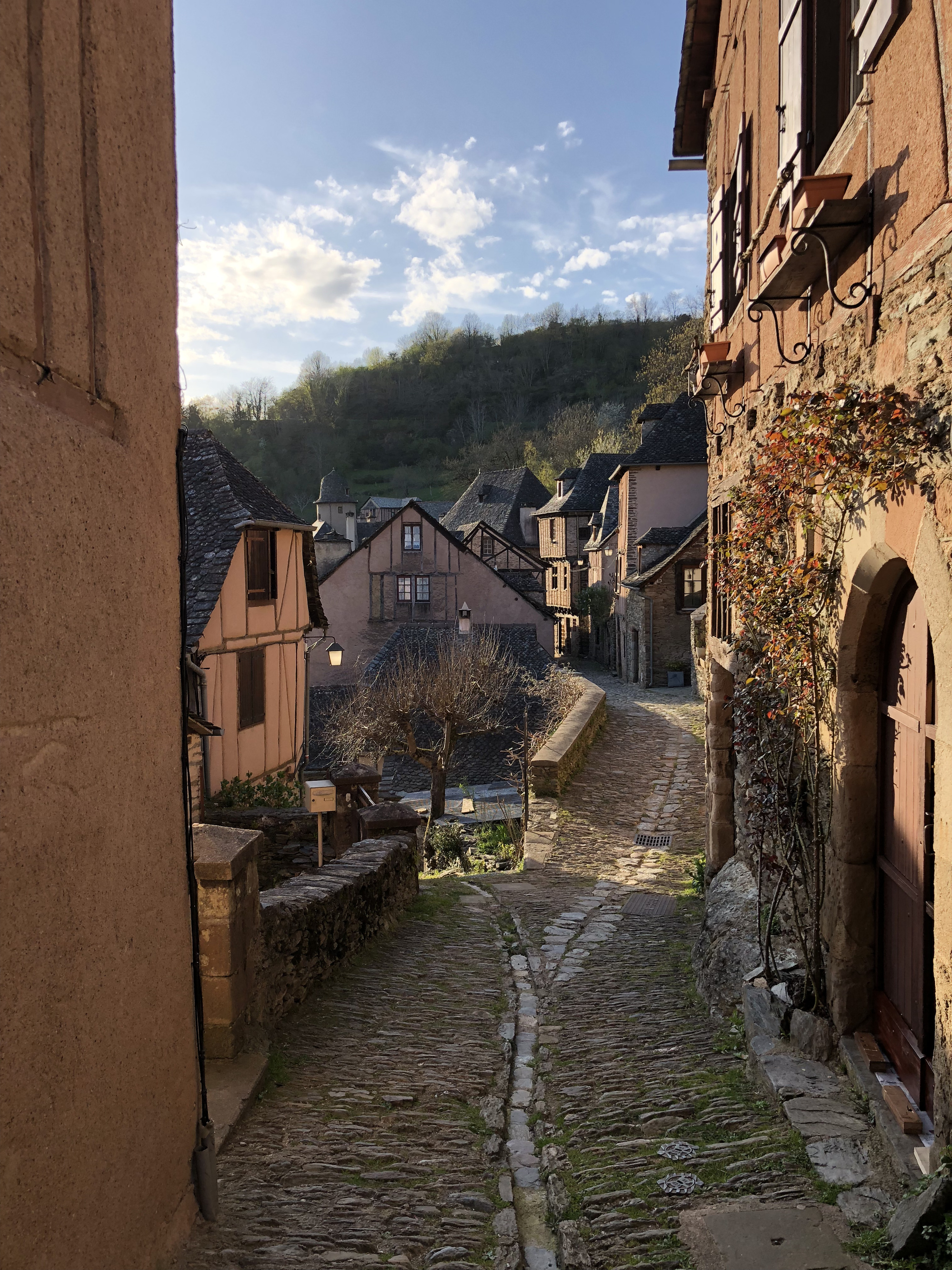 Picture France Conques 2018-04 121 - History Conques