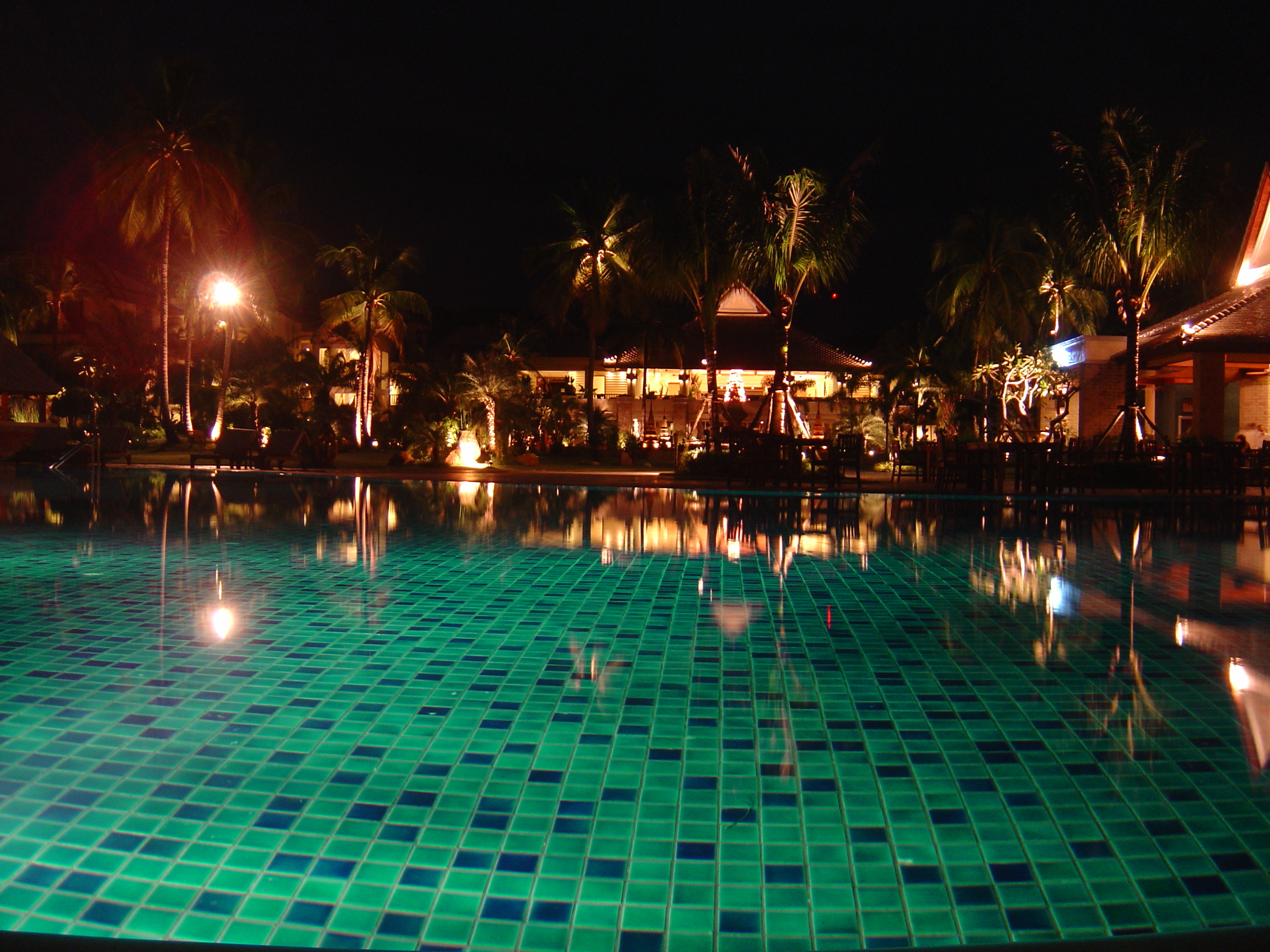 Picture Thailand Khao Lak Meridien Khao Lak Hotel By Night 2005-12 17 - Journey By Night