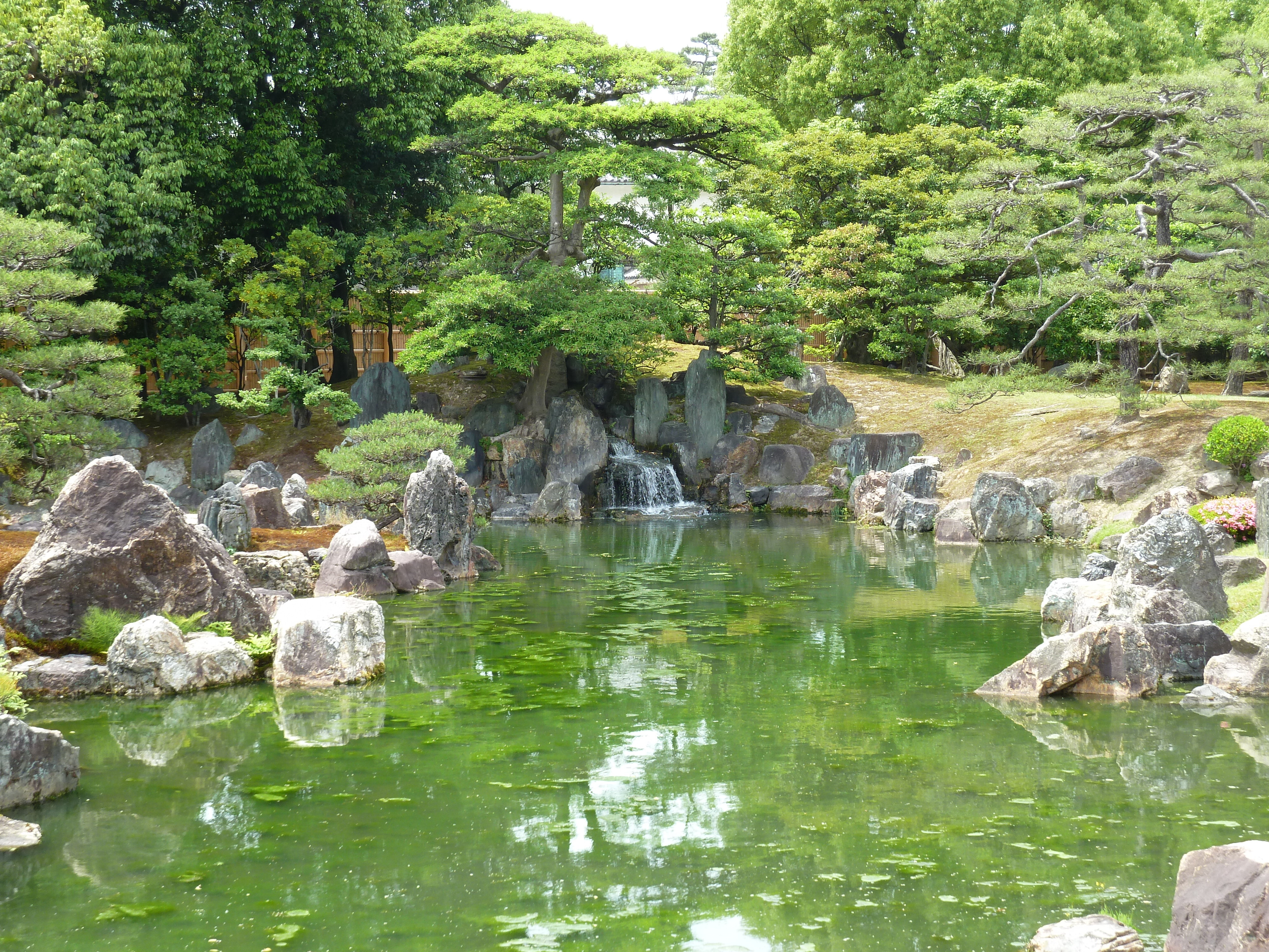 Picture Japan Kyoto Nijo Castle Ninomaru Garden 2010-06 11 - Center Ninomaru Garden