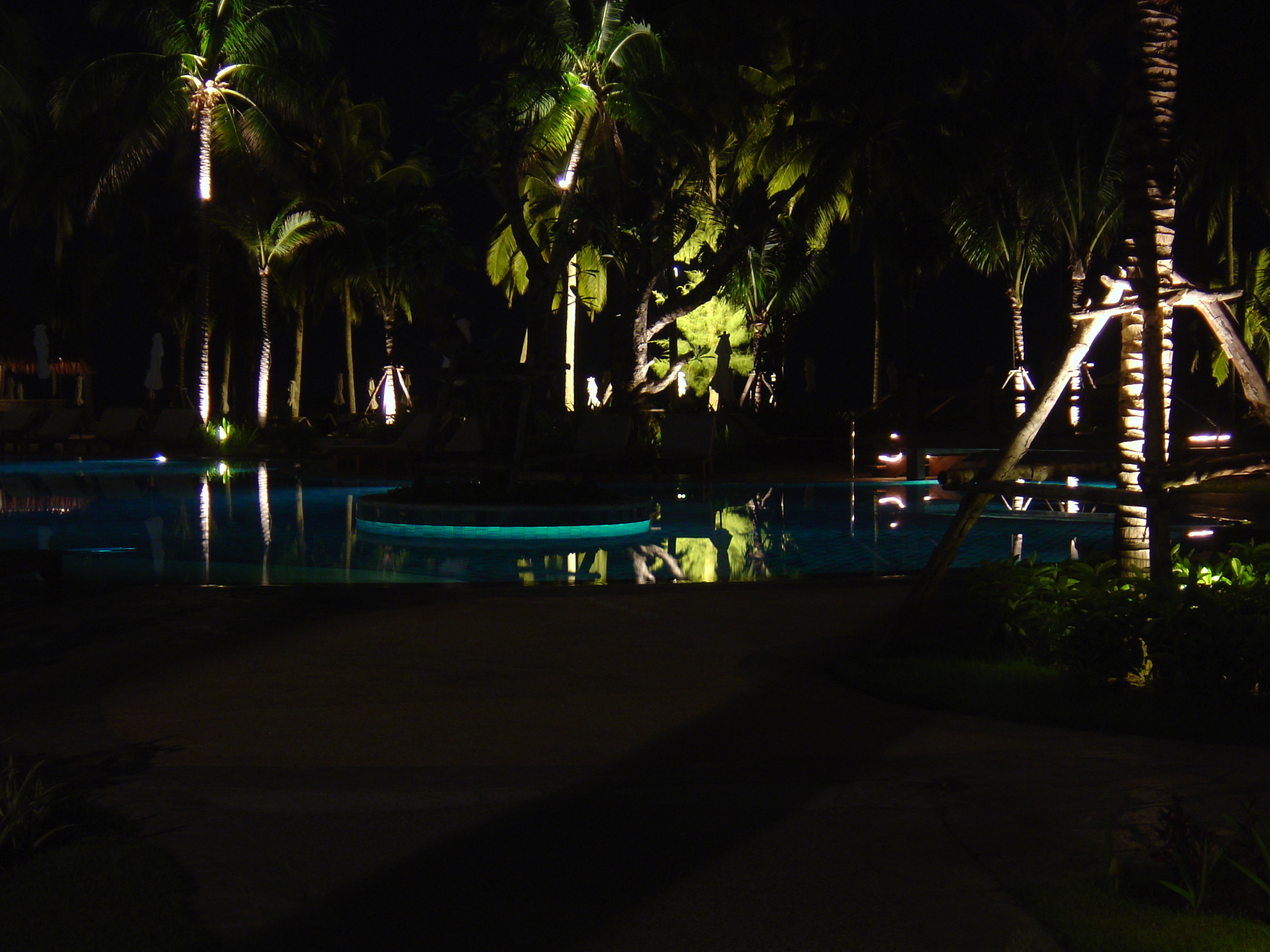 Picture Thailand Khao Lak Meridien Khao Lak Hotel By Night 2005-12 42 - Tour By Night