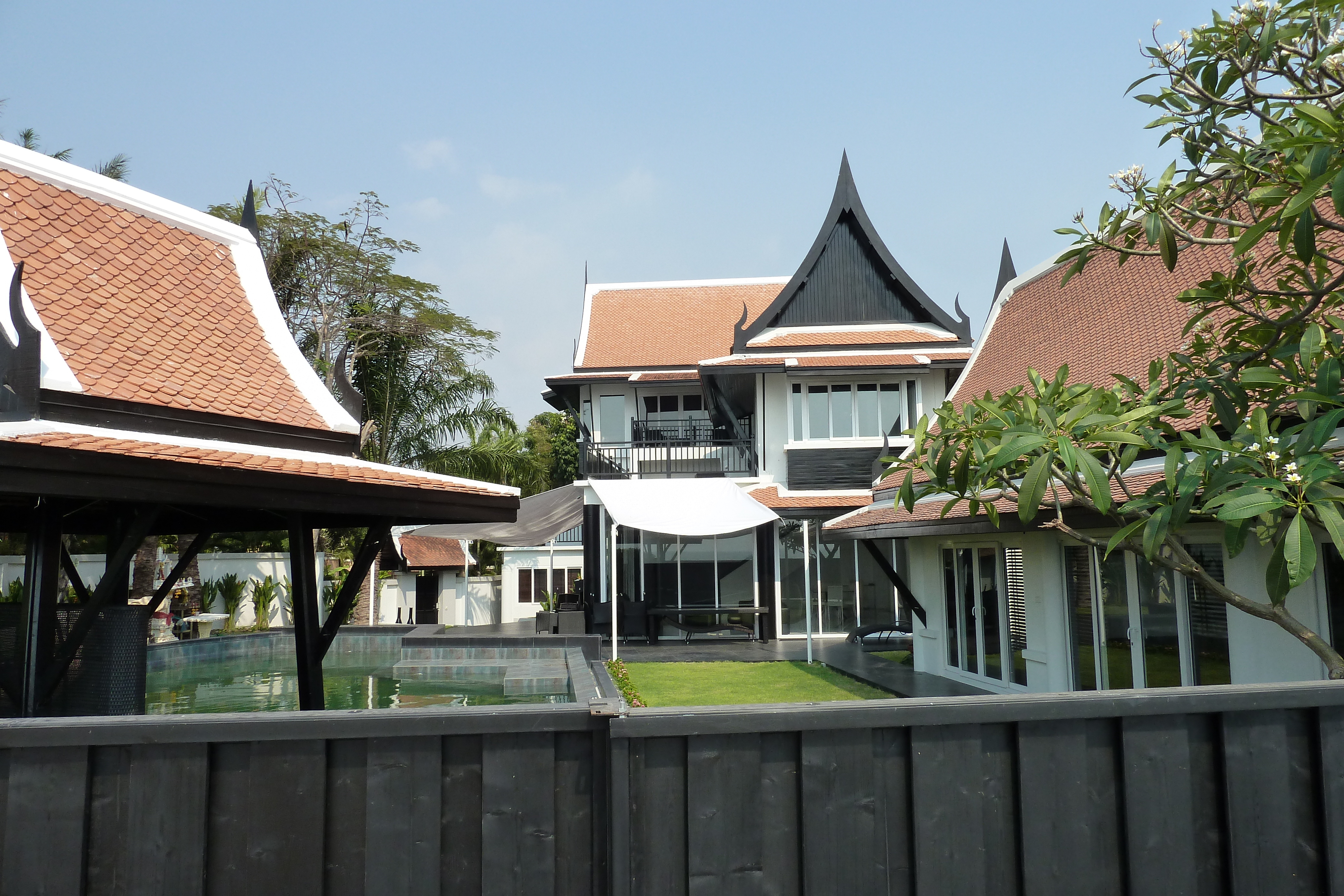 Picture Thailand Jomtien La Royale Beach condo 2011-02 12 - Journey La Royale Beach condo