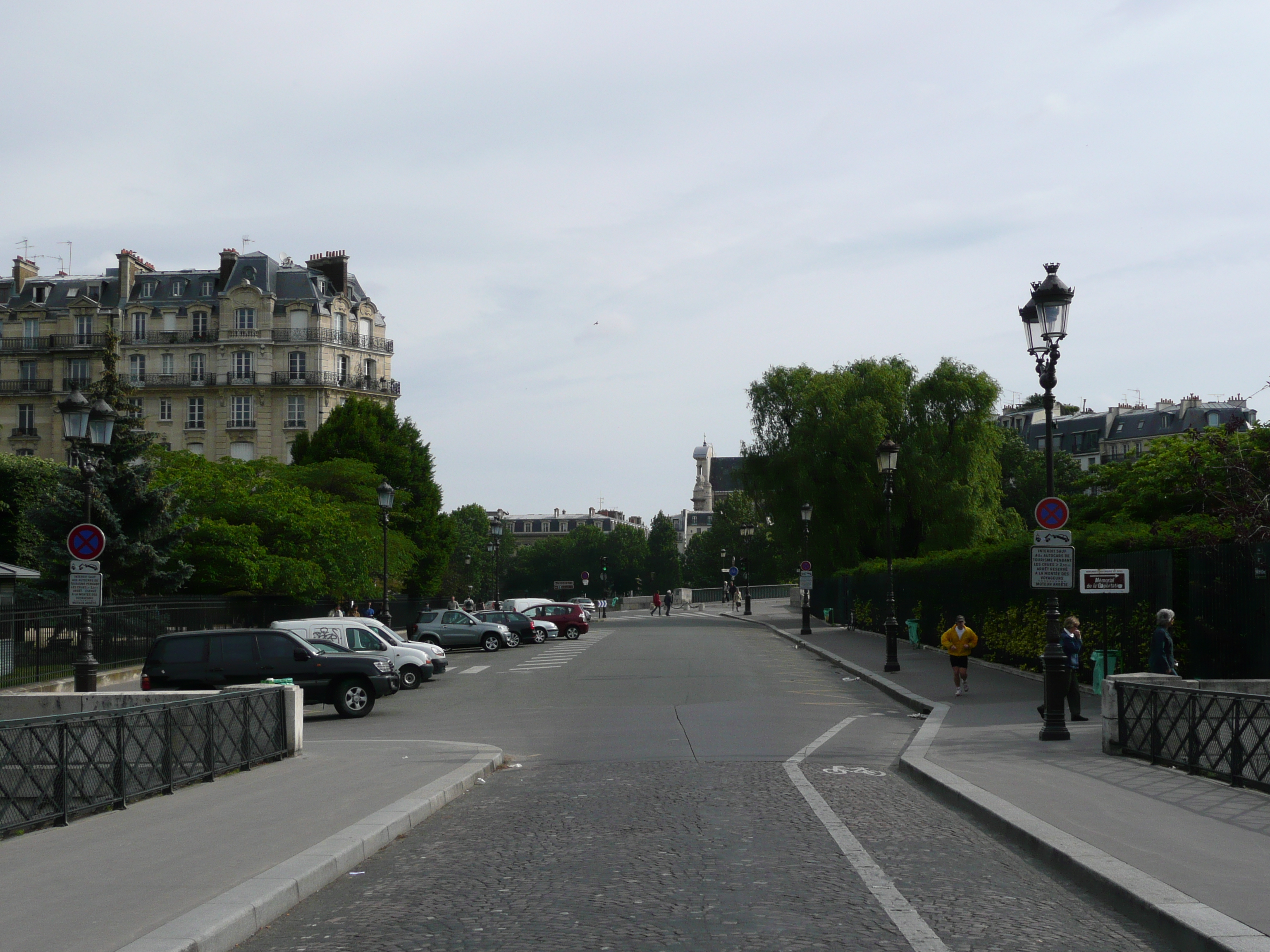 Picture France Paris The Bridges of Paris 2007-06 2 - Discovery The Bridges of Paris