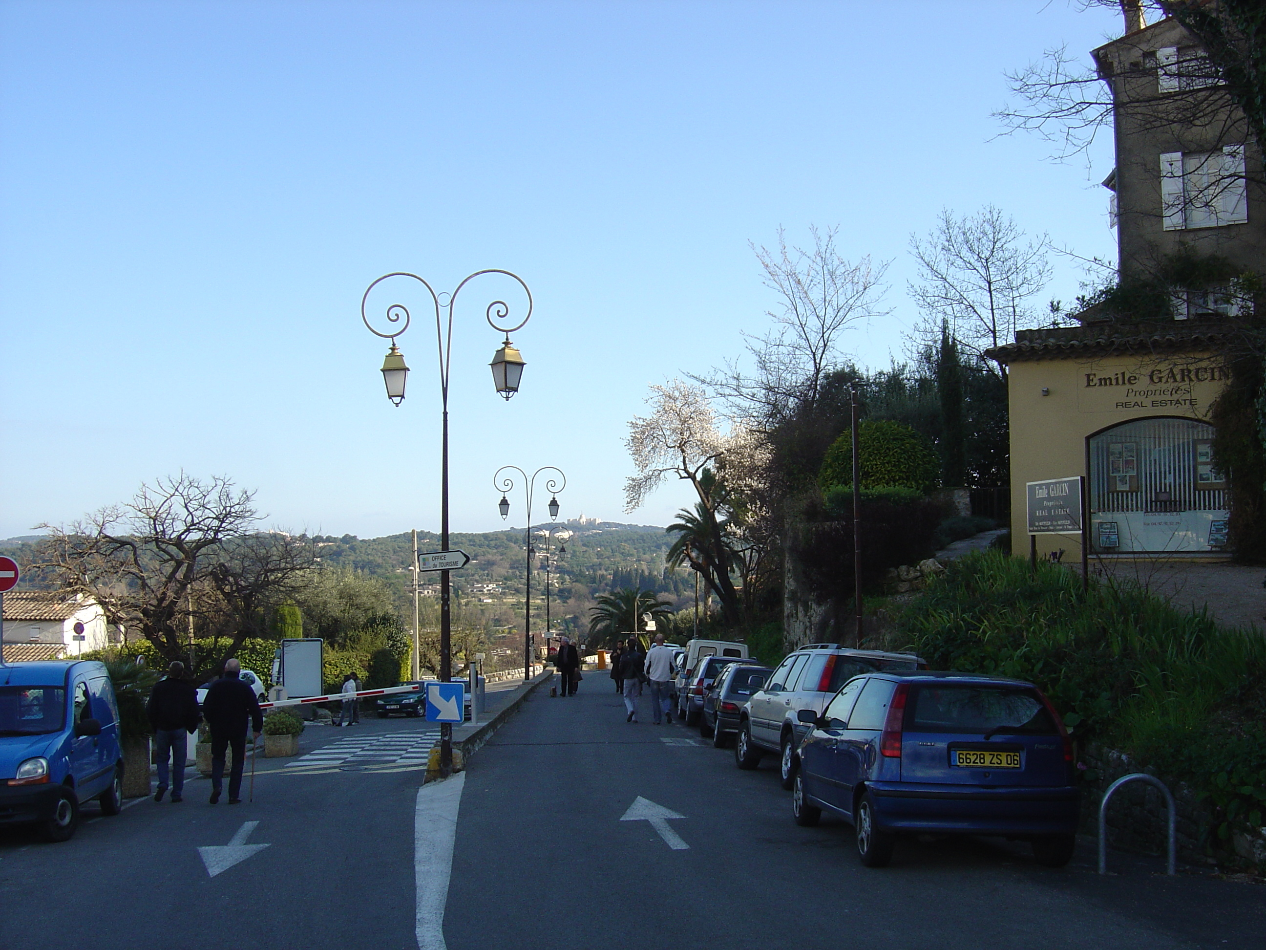 Picture France Mougins 2006-02 35 - Center Mougins