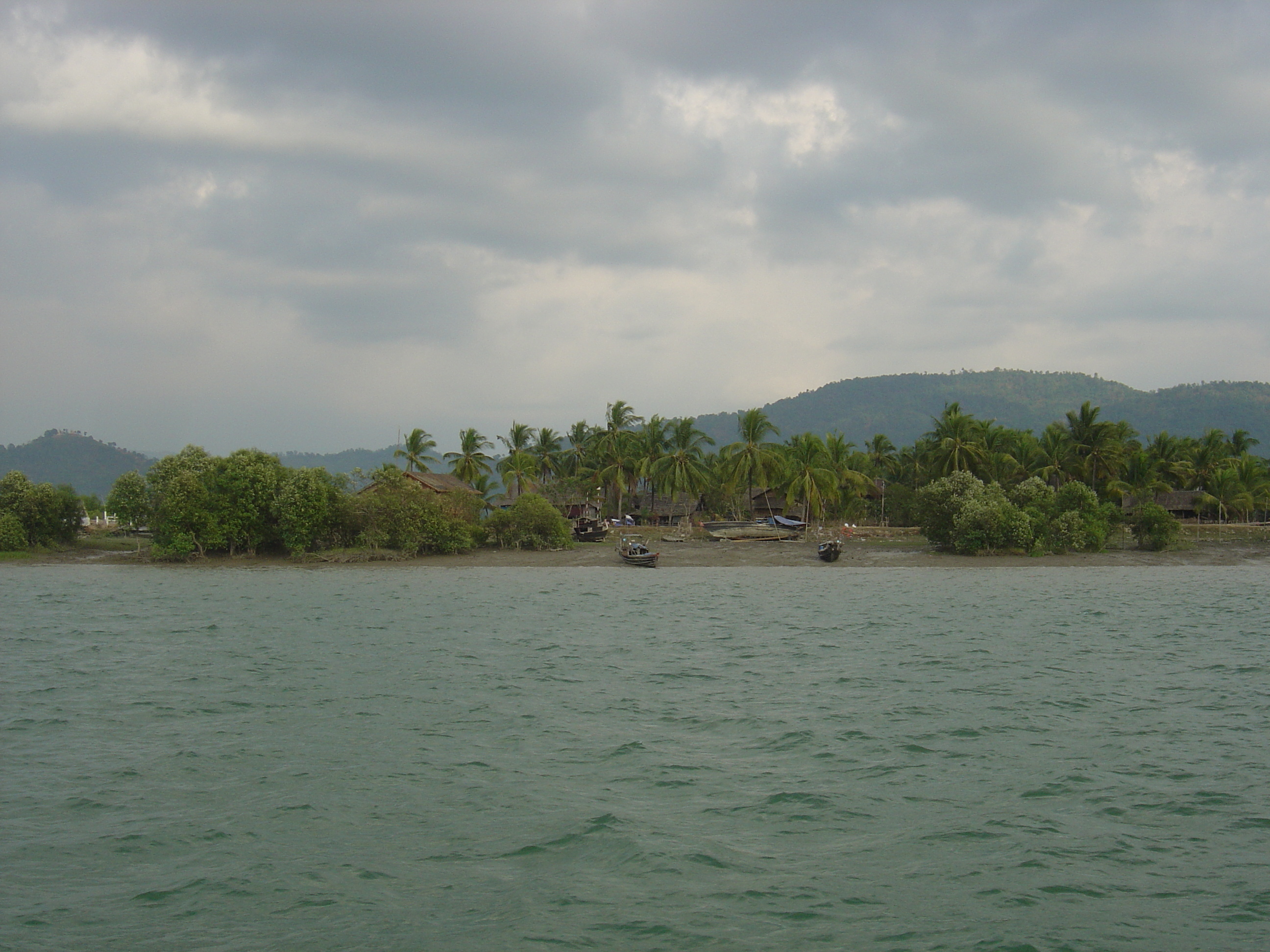 Picture Myanmar From Myeik to Dawei 2005-01 5 - Discovery From Myeik to Dawei