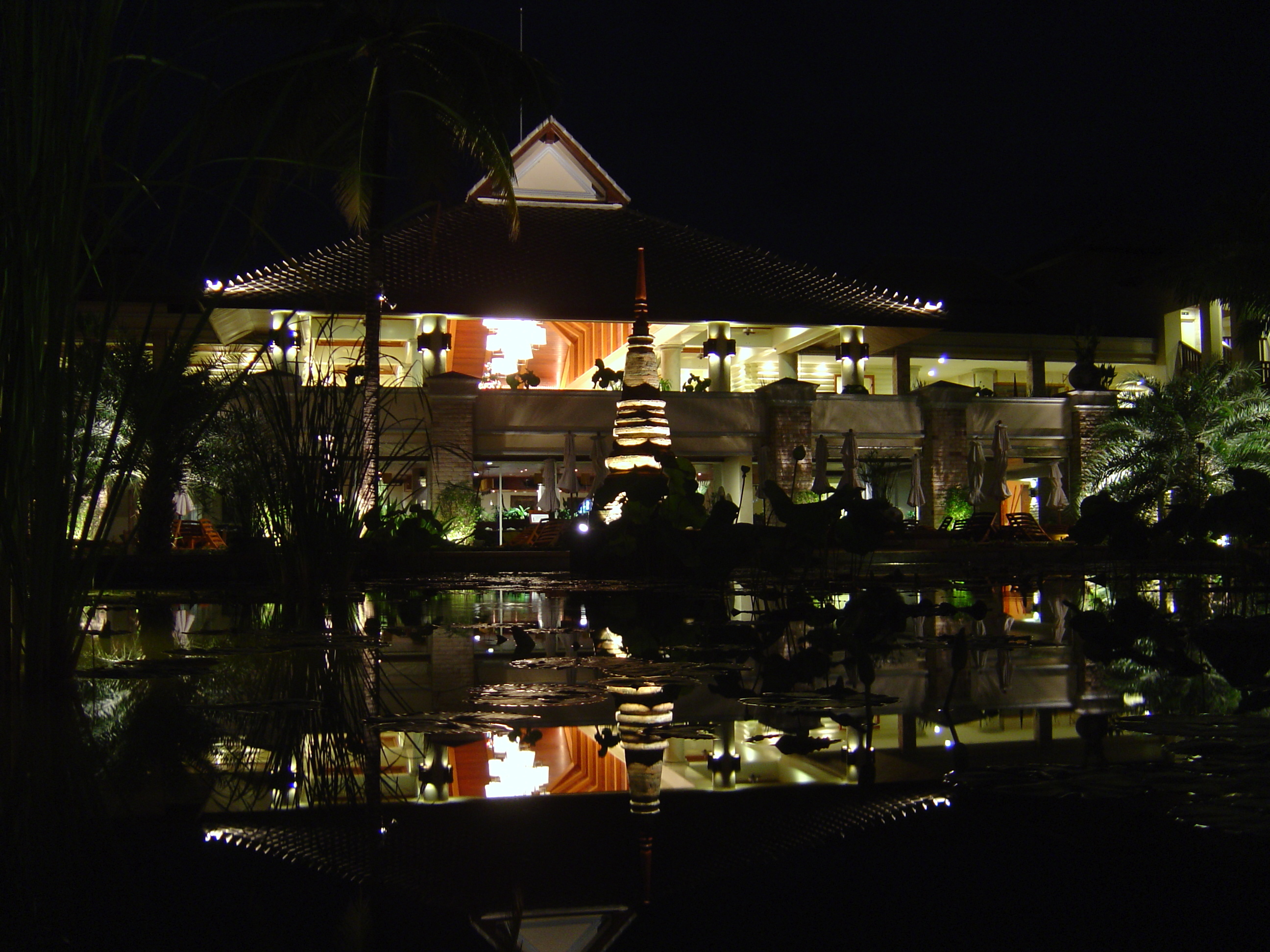 Picture Thailand Khao Lak Meridien Khao Lak Hotel By Night 2005-12 1 - Around By Night