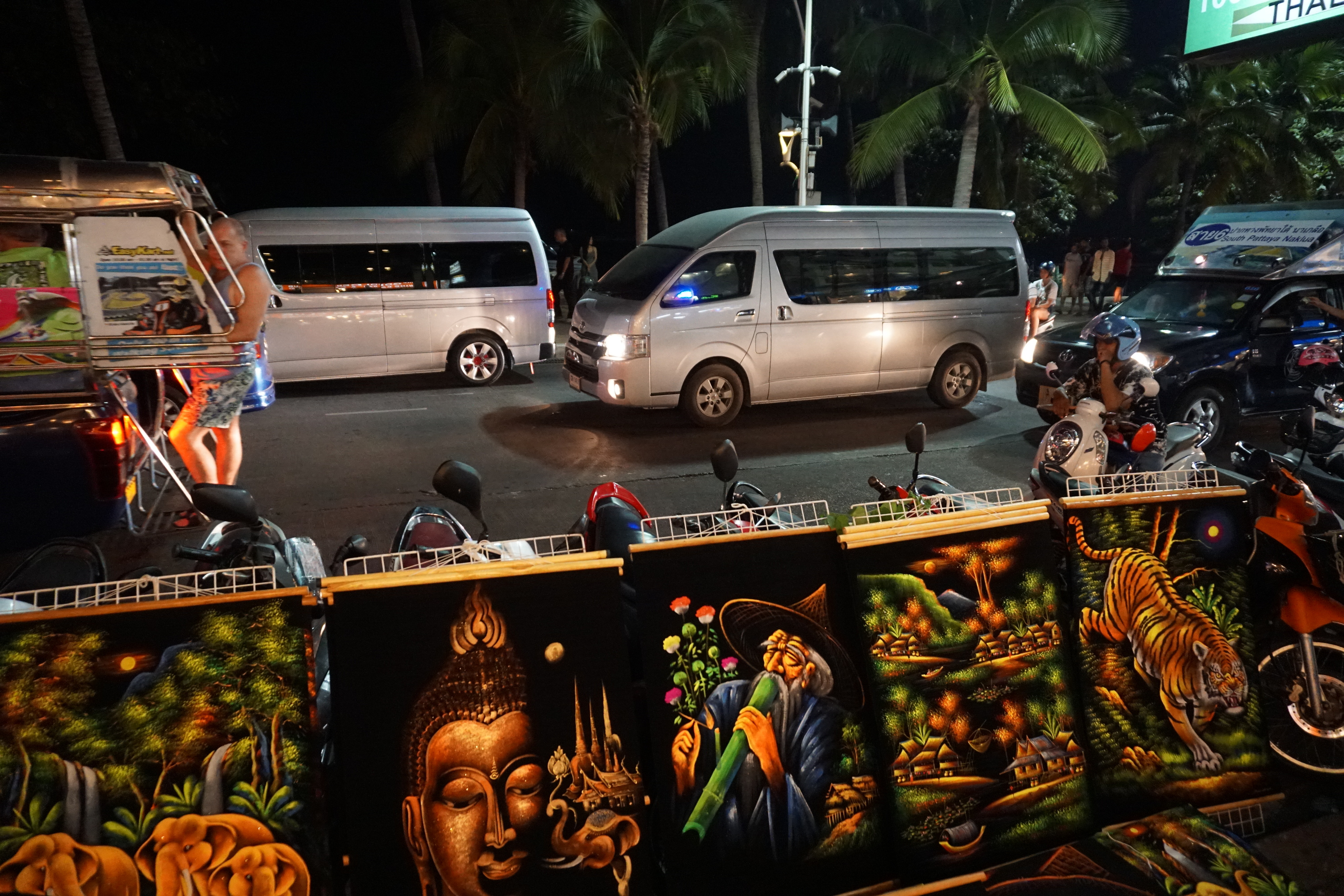 Picture Thailand Pattaya Beach road 2016-12 2 - Center Beach road