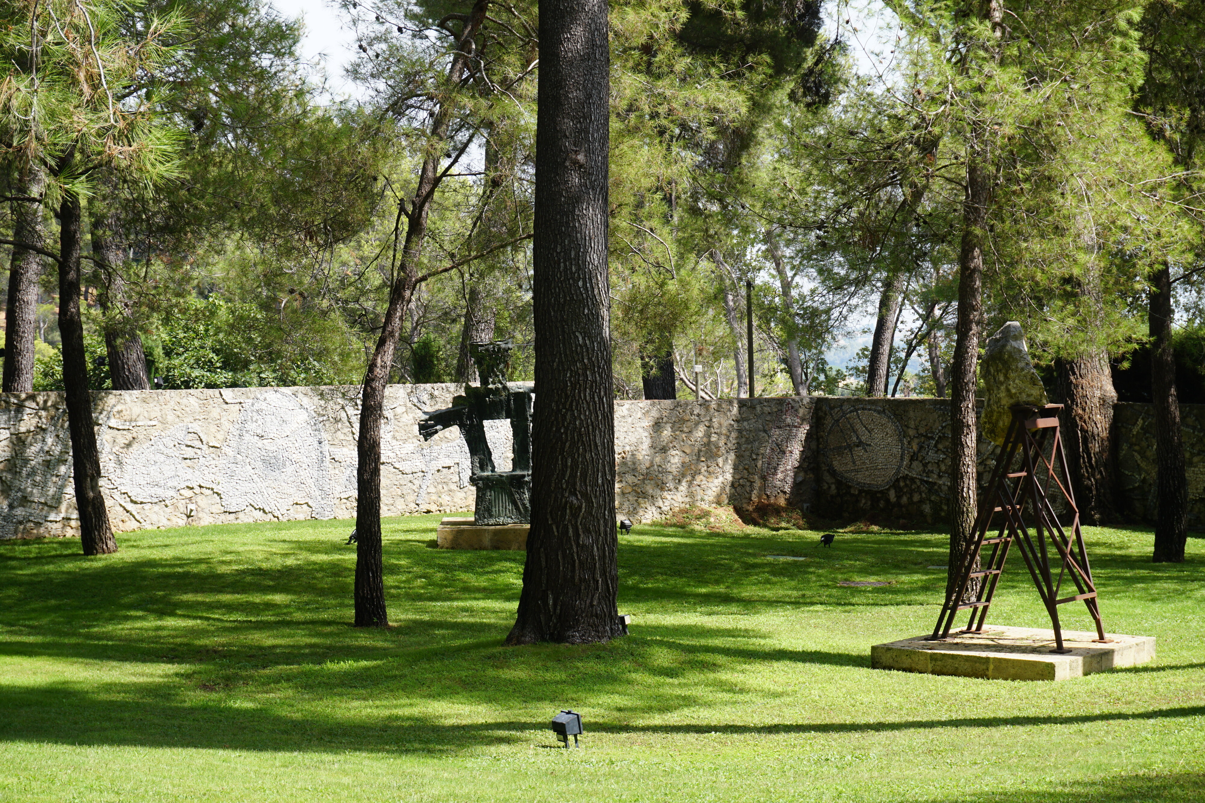 Picture France Saint Paul de Vence Fondation Maeght 2017-08 87 - Tour Fondation Maeght