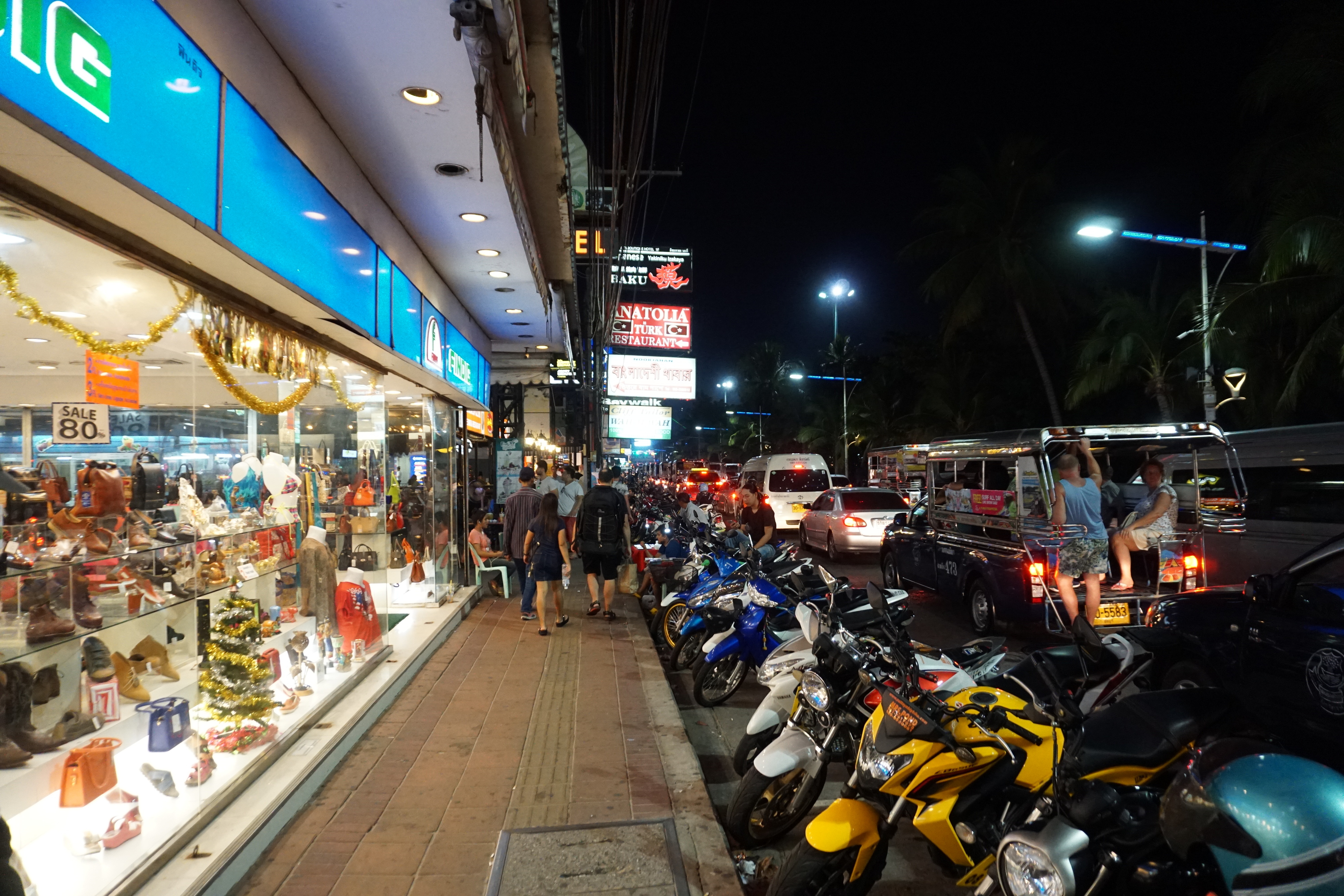 Picture Thailand Pattaya Beach road 2016-12 8 - Around Beach road