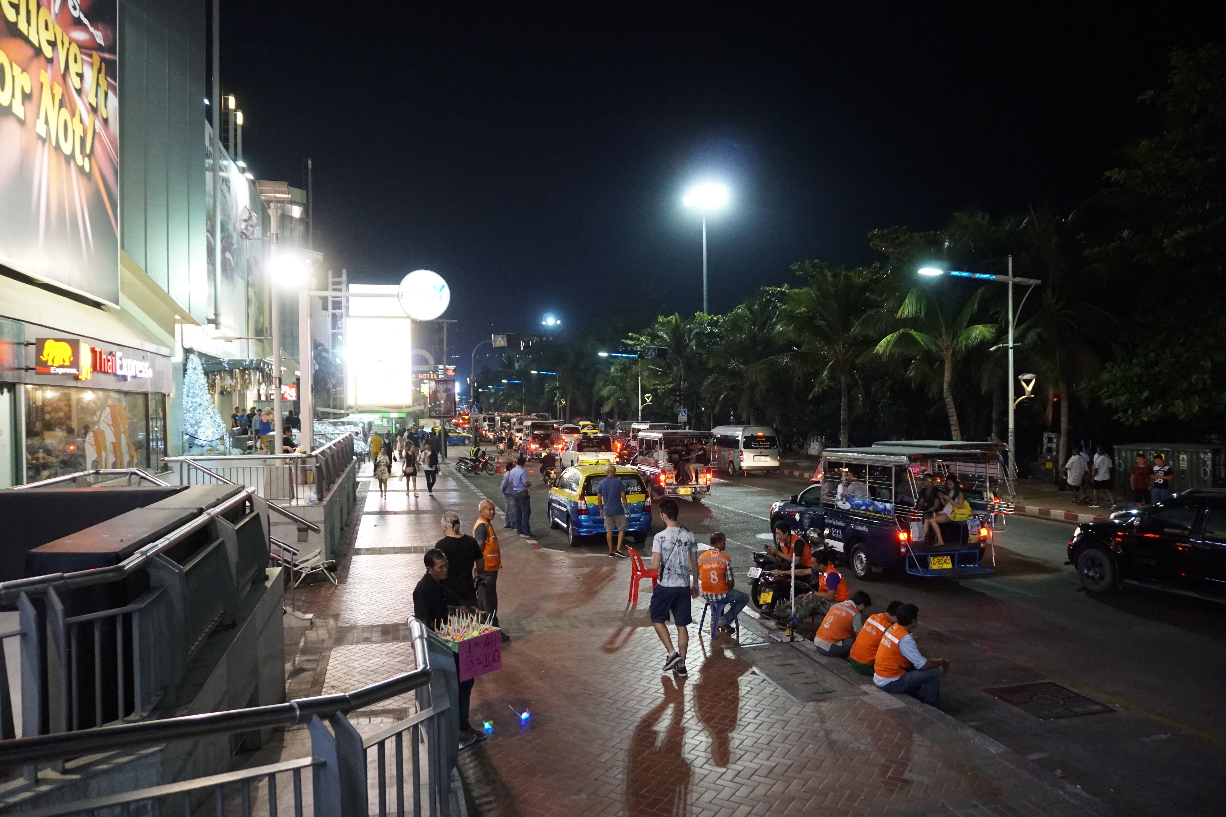 Picture Thailand Pattaya Beach road 2016-12 5 - Tours Beach road