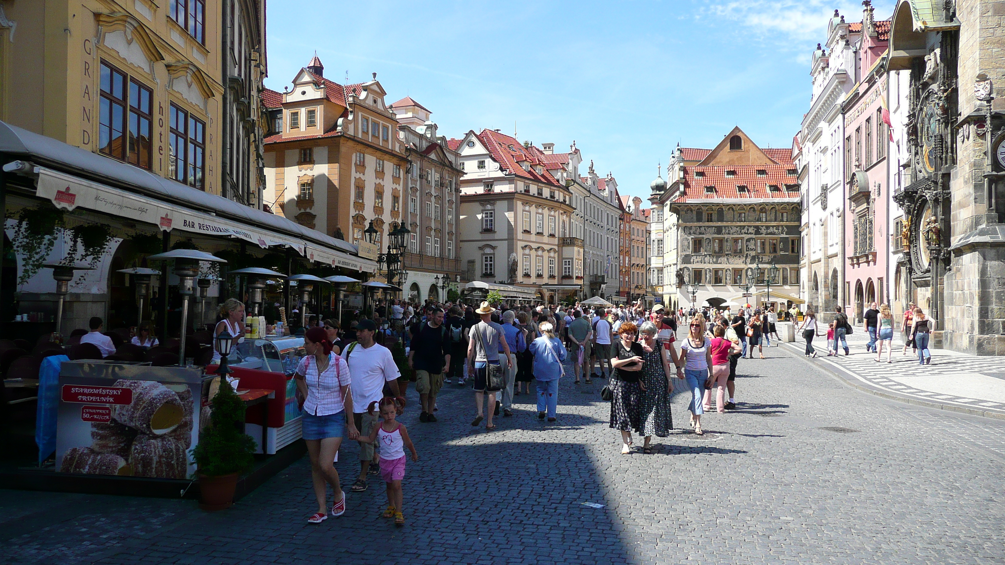 Picture Czech Republic Prague Staromestske namesti 2007-07 60 - Center Staromestske namesti