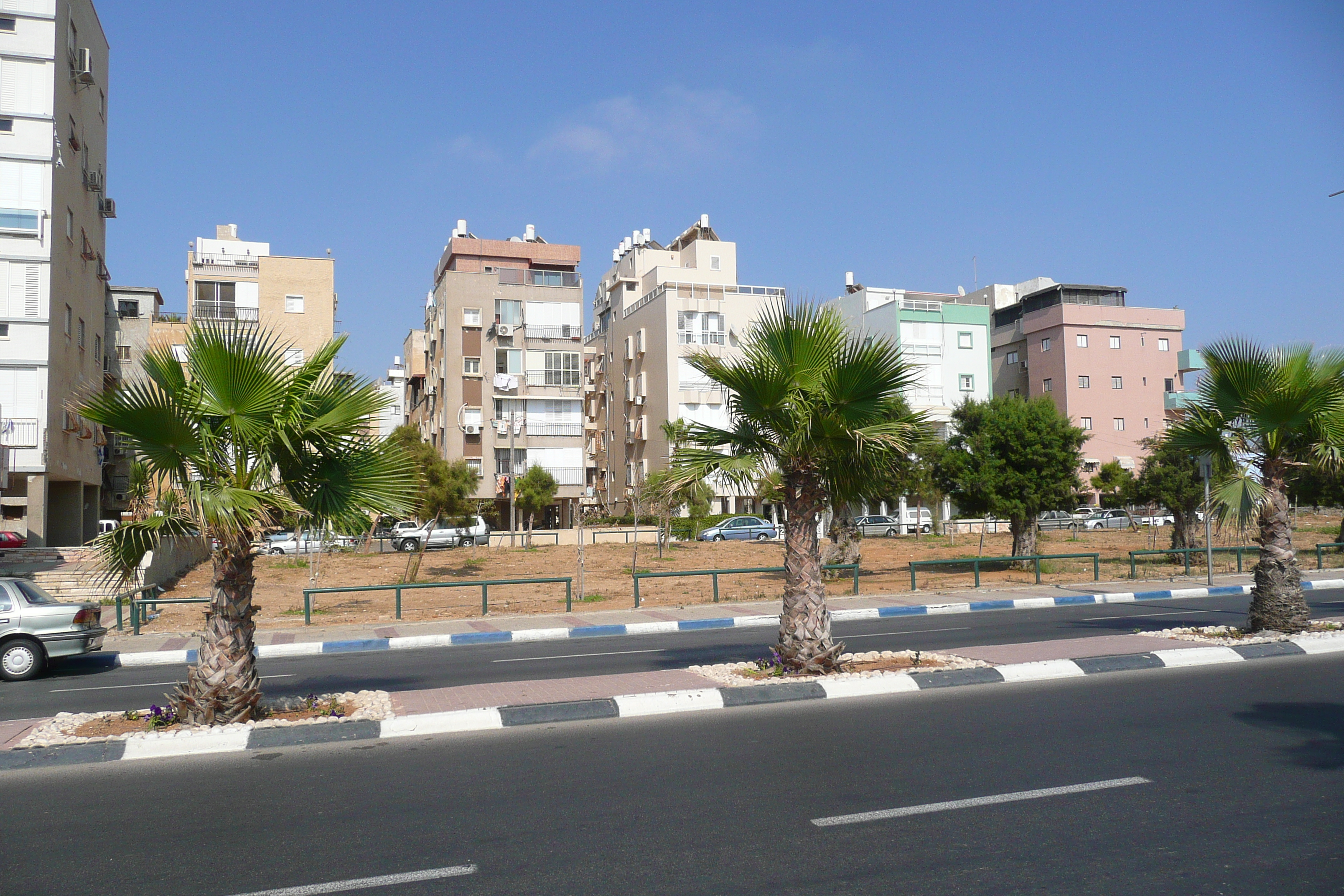 Picture Israel Bat Yam 2007-06 22 - Tour Bat Yam