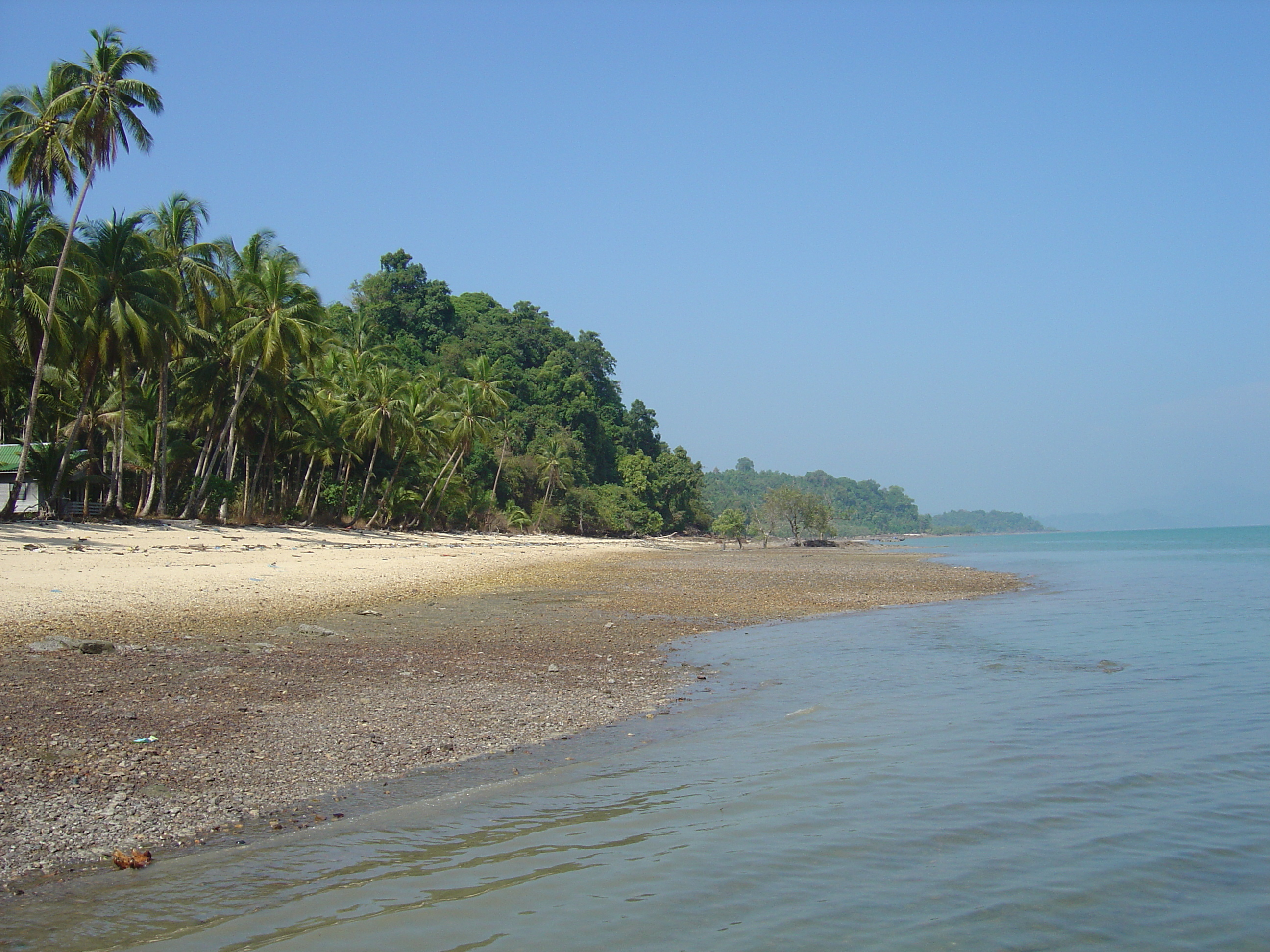 Picture Myanmar Myeik (Mergui) 2005-01 26 - Recreation Myeik (Mergui)